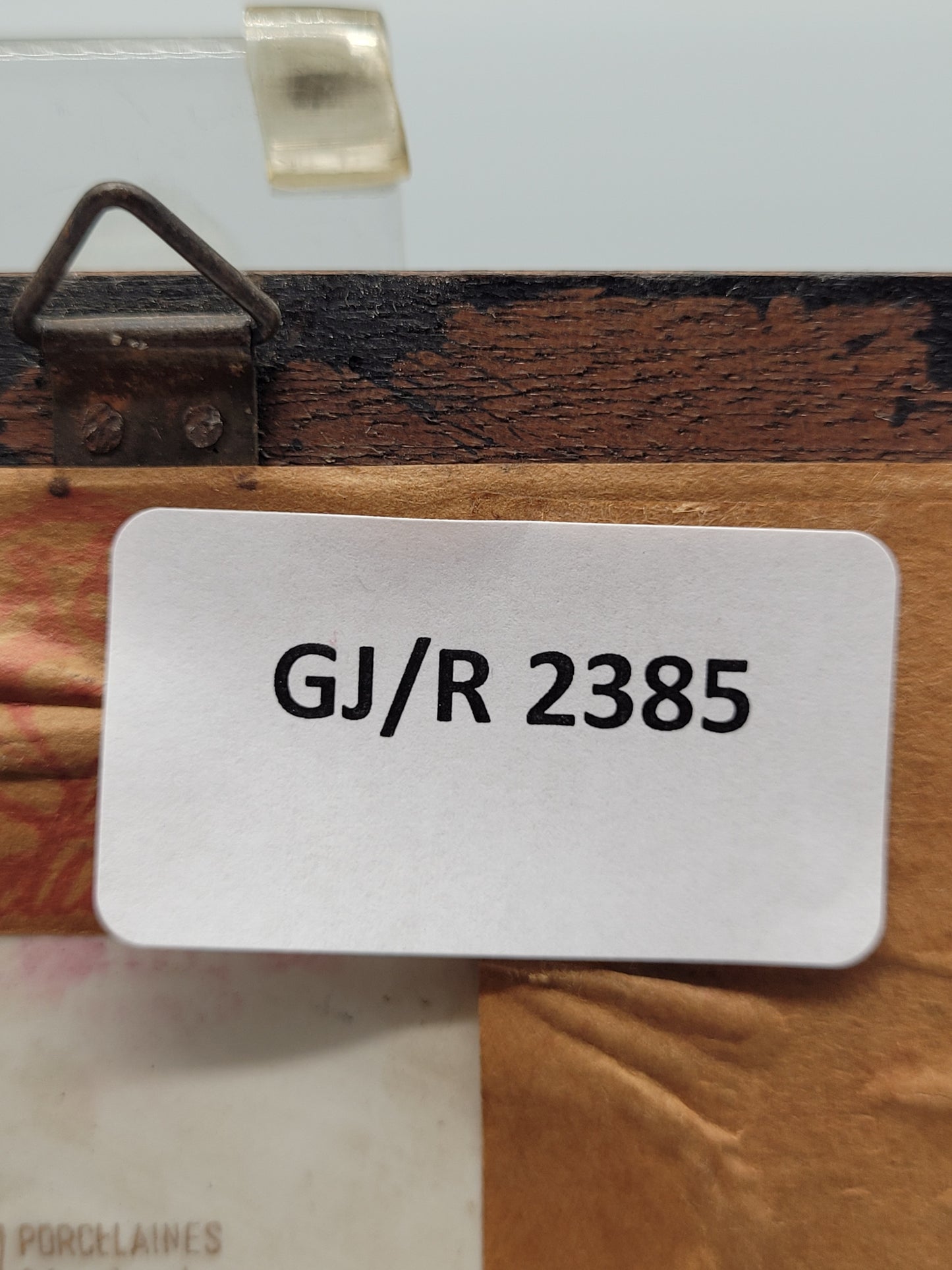 Antike Lupenmaleri auf Porzellan