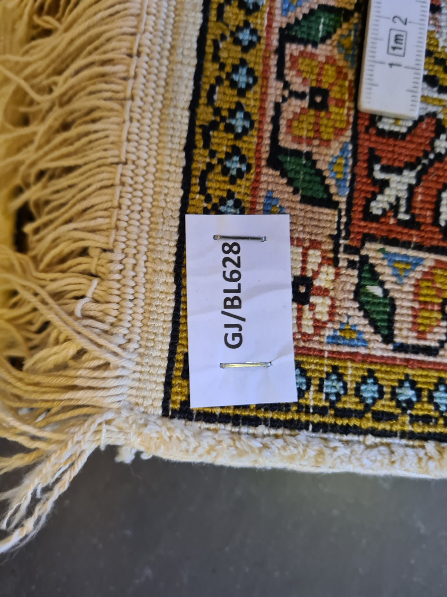 Hochwertiger Feiner Seidenteppich aus Kashmir Ghoum Handgeknüpft 40x37cm