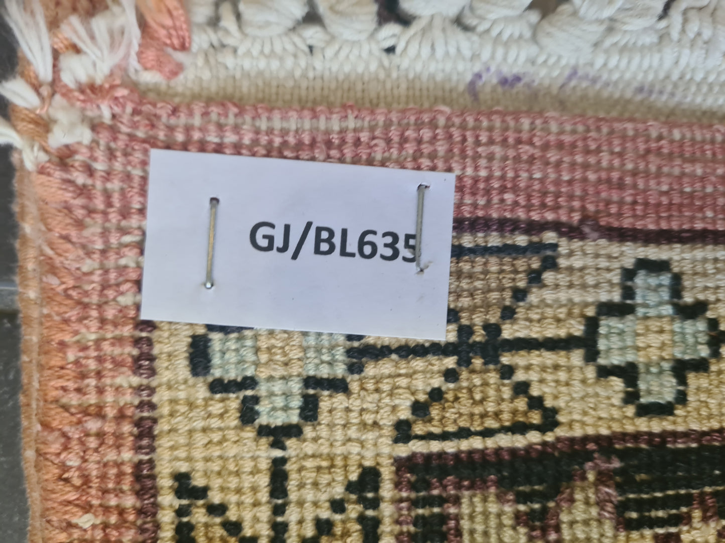 Feiner Handgeknüpfter Seidenteppich Kaschmir Zeitlose Handwerkskunst 188x115cm