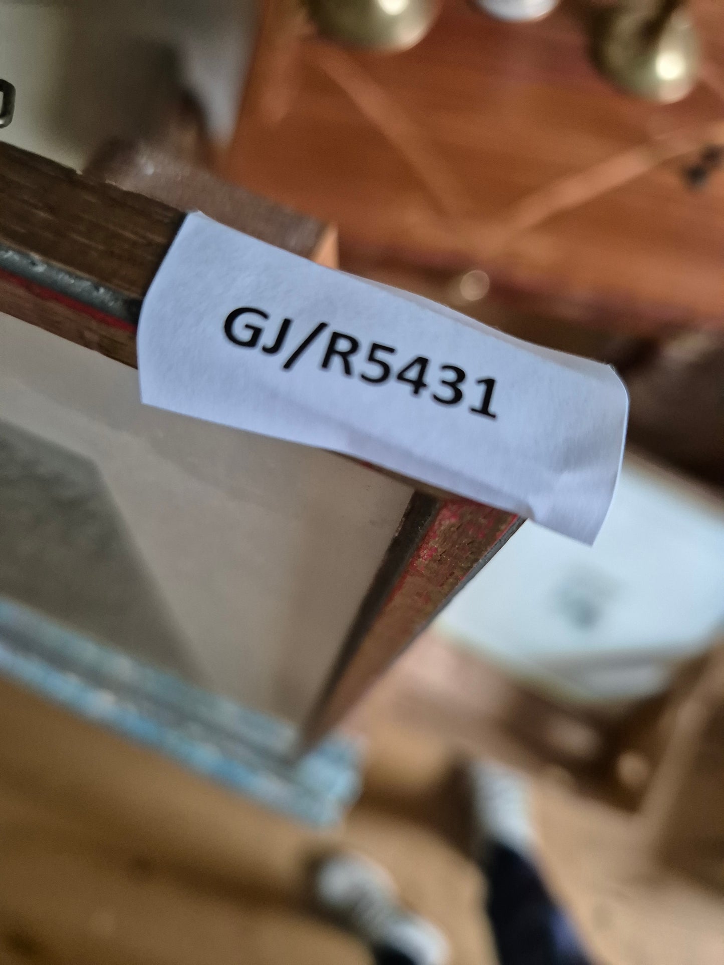 Linolschnitt 20. Jhrd. Alter Mann vor Baum 39,5x51 cm handsigniert