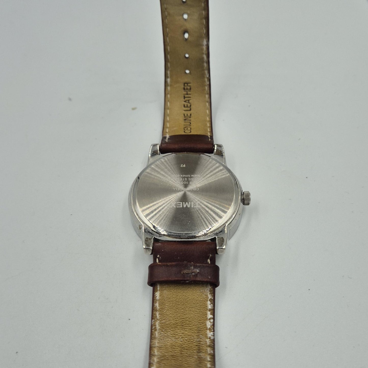 Timex Perpetual Calendar Indiglo WR100 – Präzise und Vielseitig