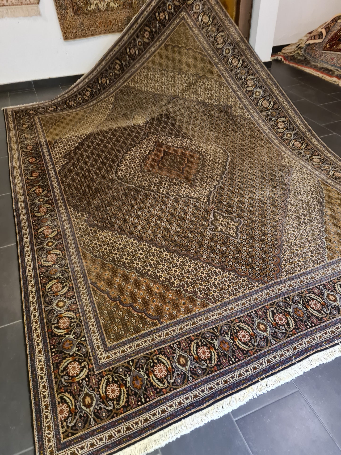 Perserteppich Orientteppich Handgeknüpfter Tärbis Mahi 360x250