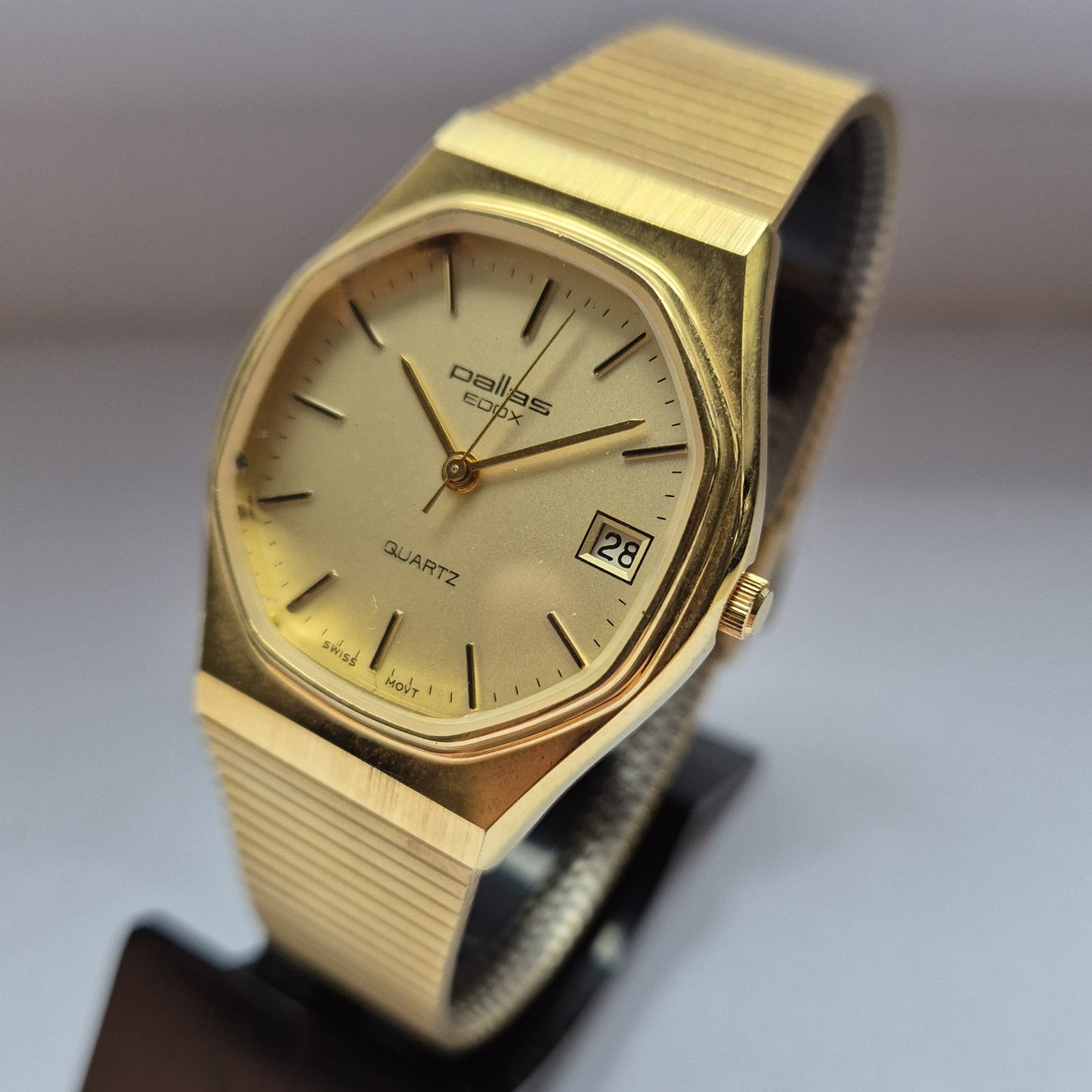 Pallas EDCX Herrenarmbanduhr – Klassische Eleganz in Gold