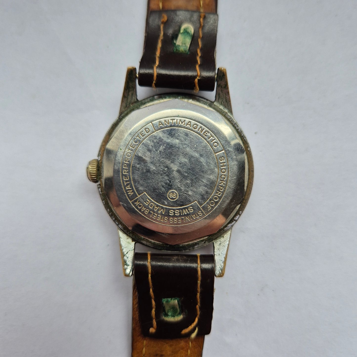 Klassische Ortega Herrenarmbanduhr – Zeitloses Design mit 17 Jewels