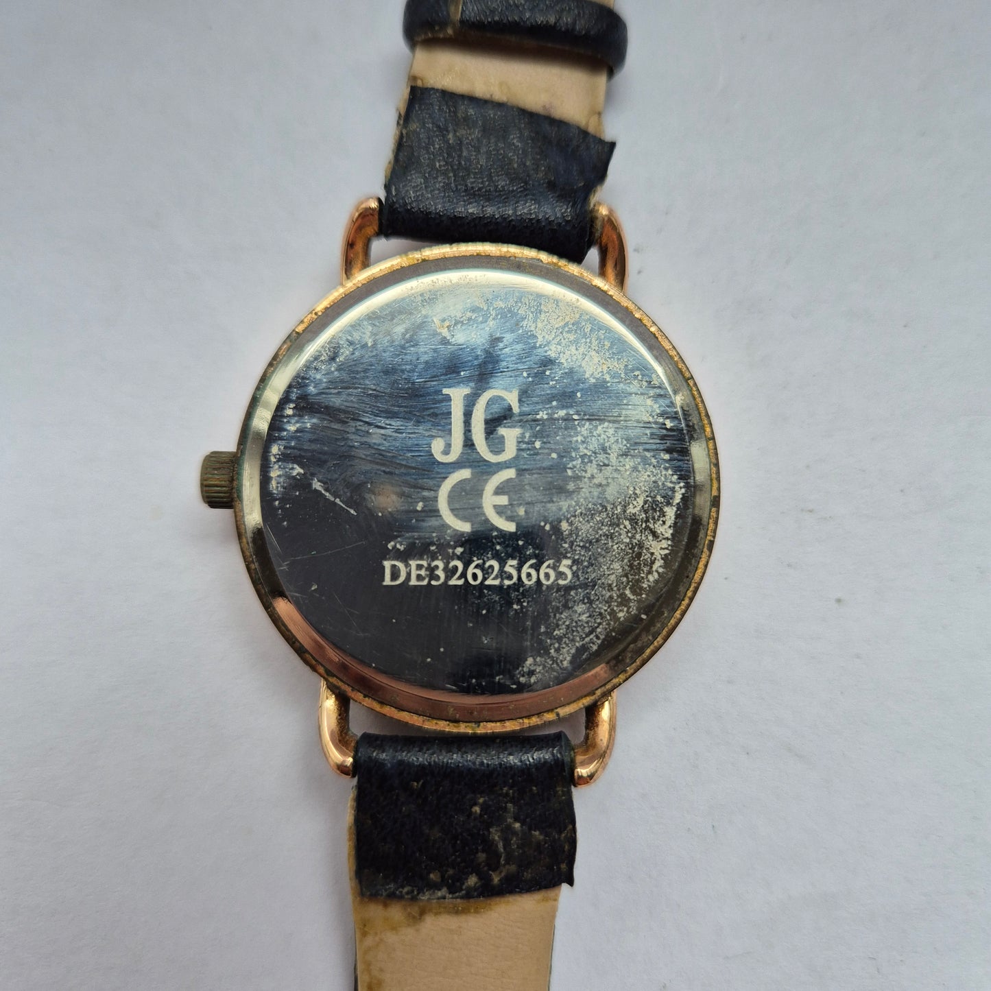 Elegante Damenarmbanduhr – Zeitloser Glamour mit Strass-Akzenten