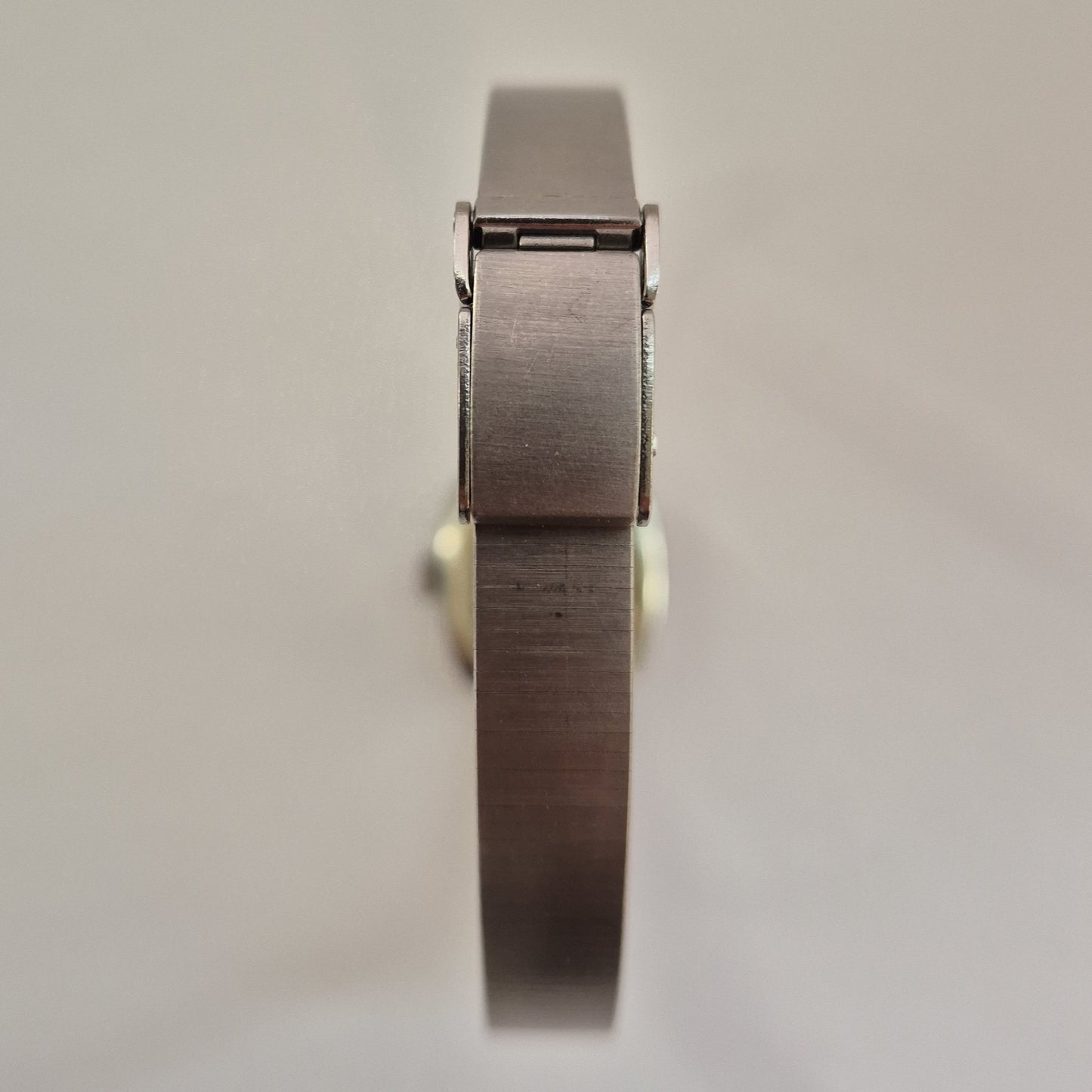 Kienzle Damenarmbanduhr – Zeitlose Eleganz „Made in Germany“