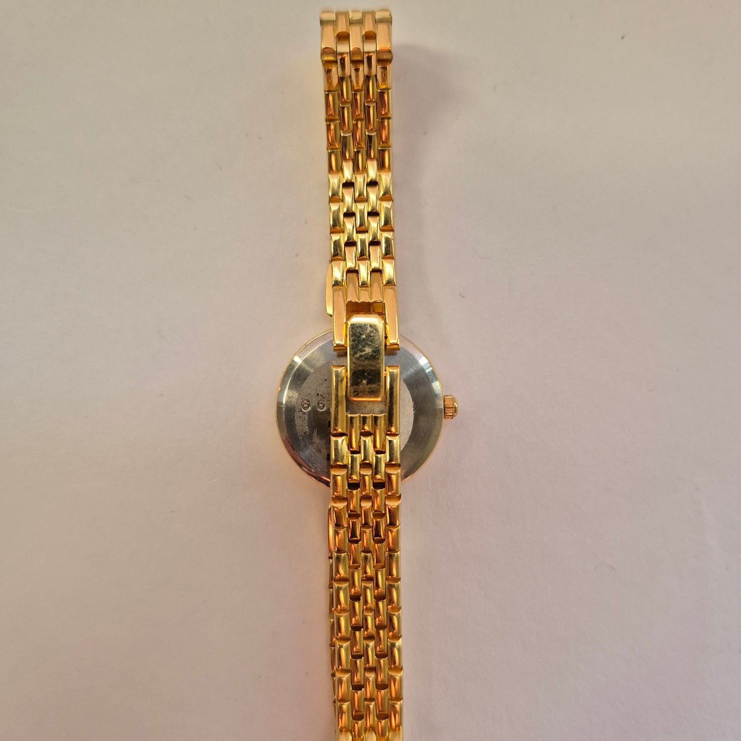 Adora Damenarmbanduhr – Klassisches Design in Goldoptik