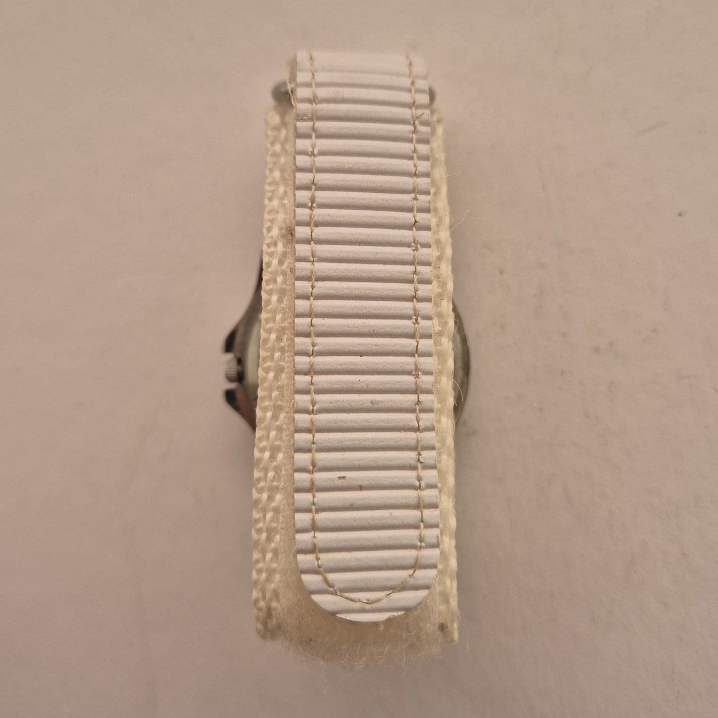 Fliegeruhr für Kinder – Abenteuerliches Design mit Flugzeugmotiv