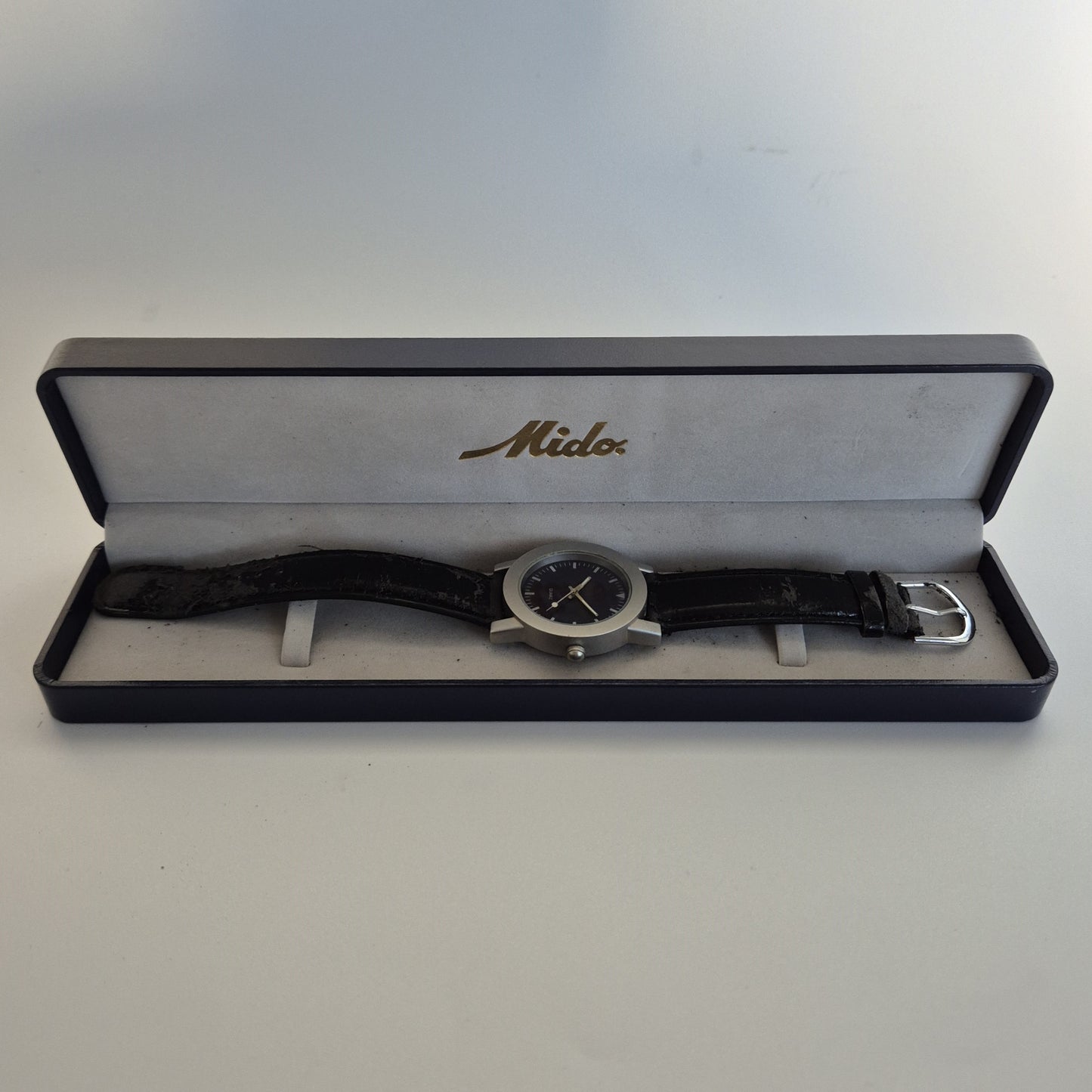 Klassische Mido Herrenarmbanduhr – Schlichtes Design in Originalbox