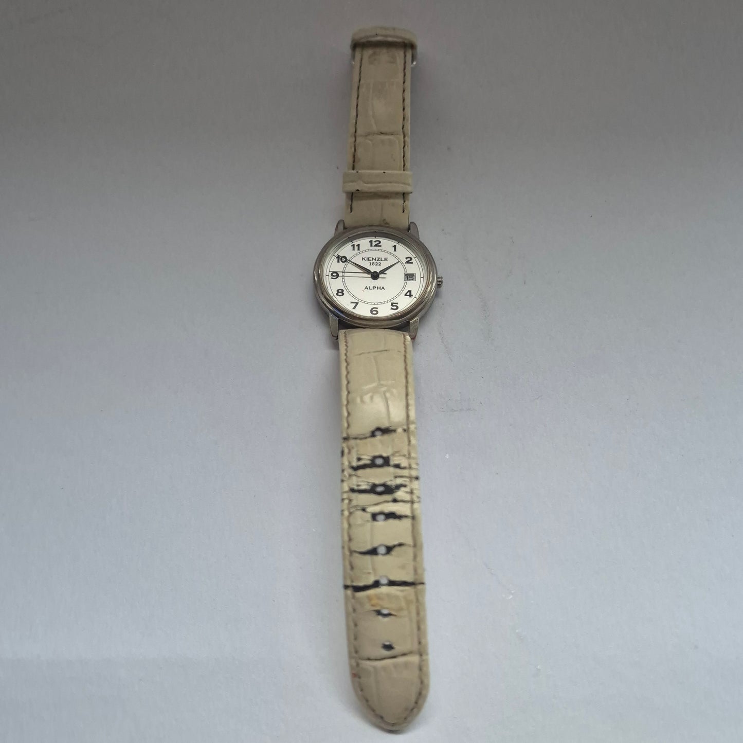 Kienzle Alpha Herrenarmbanduhr – Klassisches Design mit Datumsanzeige