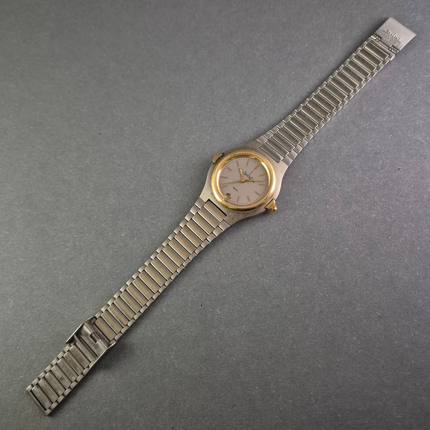 Klassische Skyline Herrenarmbanduhr – Elegantes Design mit Datumsanzeige