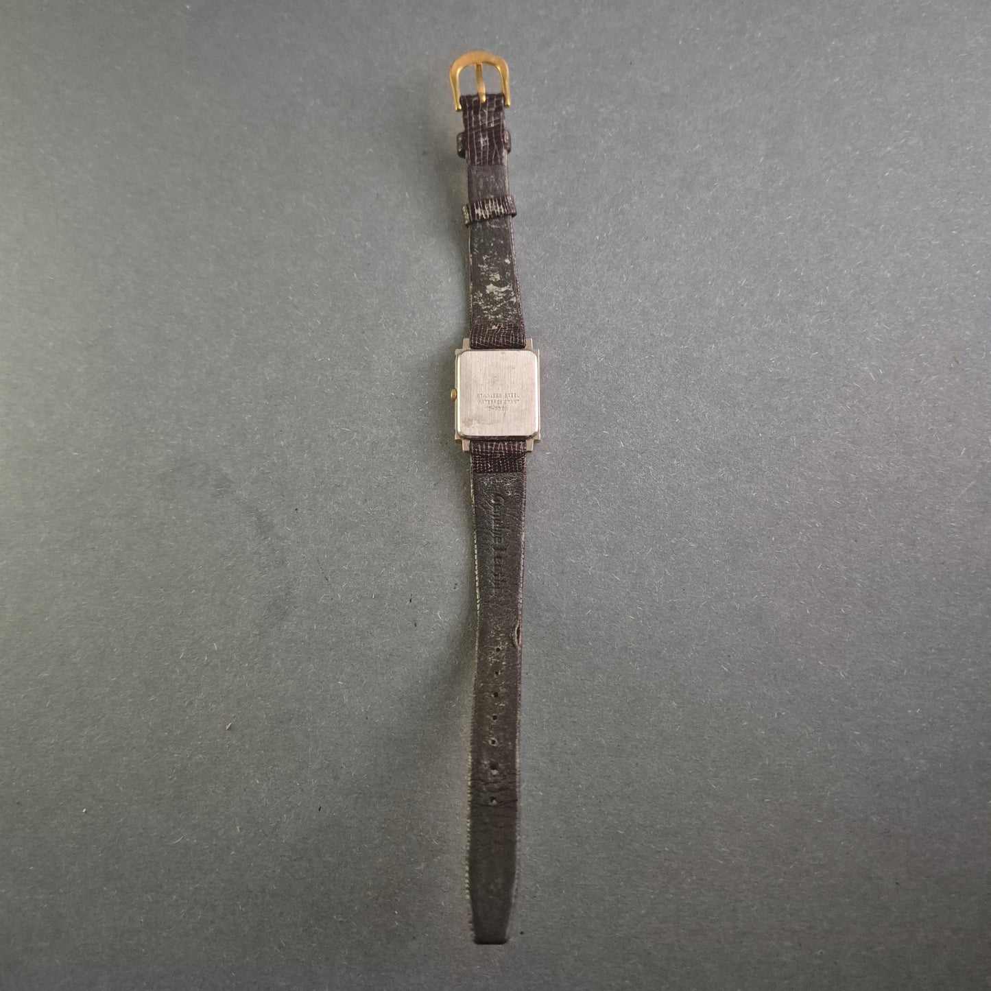 Zeitlose Exponel Herrenarmbanduhr – Klassische Eleganz für jeden Anlass