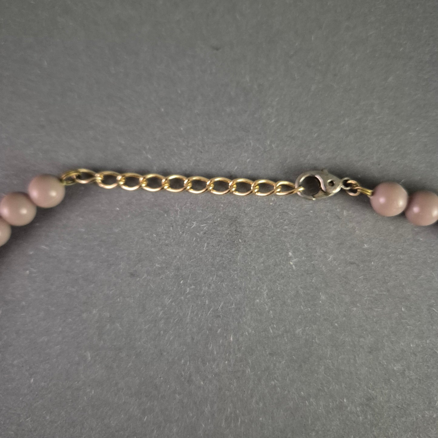 Elegante Halskette mit großen Akzenten – Zeitloses Design