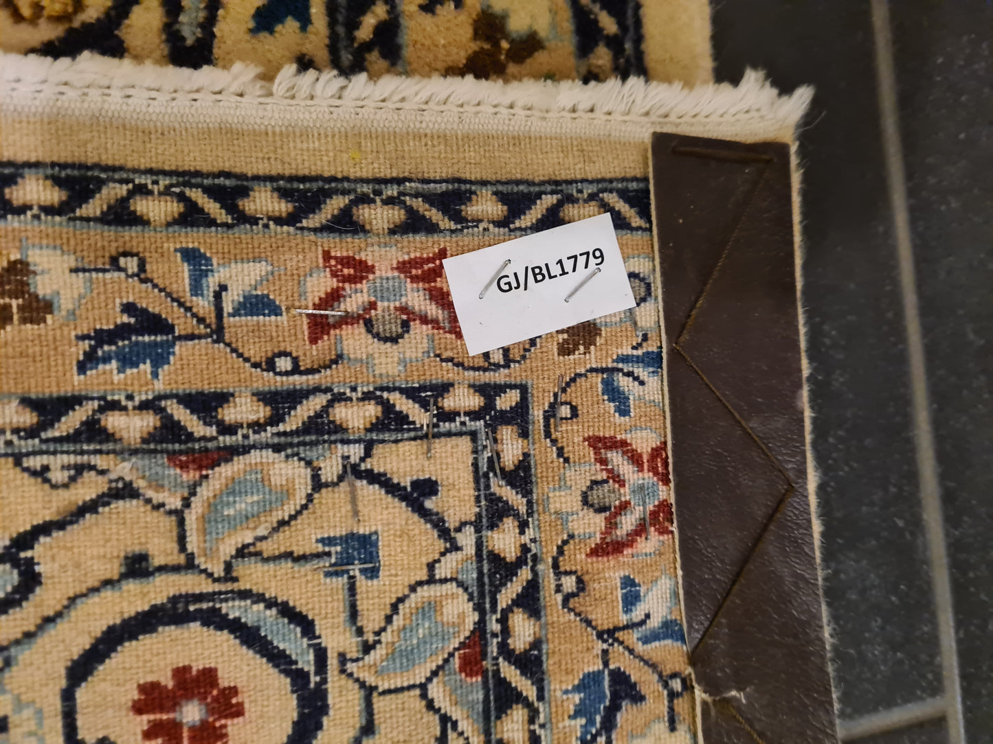 Perser Orientteppich Handgeknüpft Teppich Nain Habibian 238x164cm