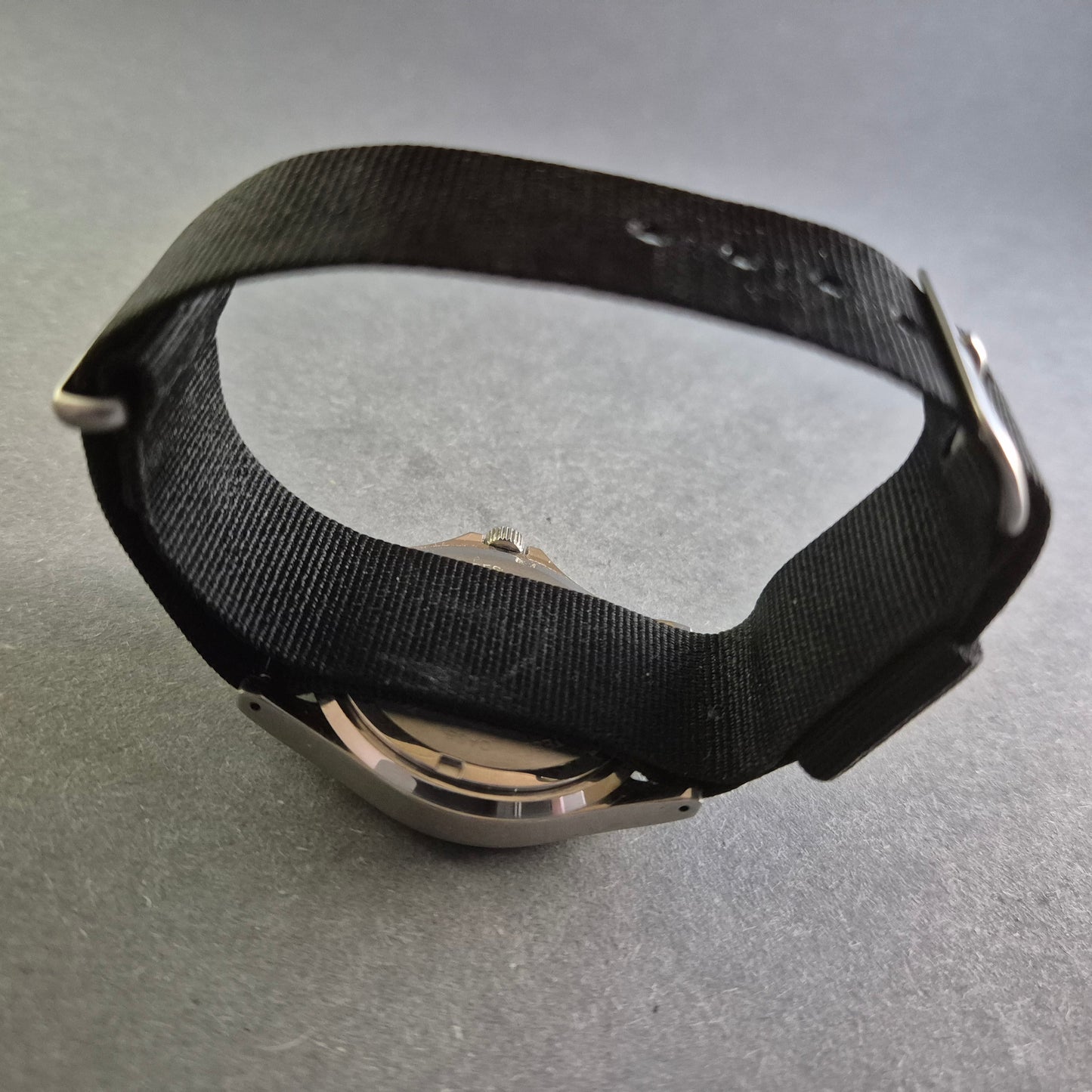 Mil-Time Herrenarmbanduhr – Robuste Militäruhr mit Nylonarmband