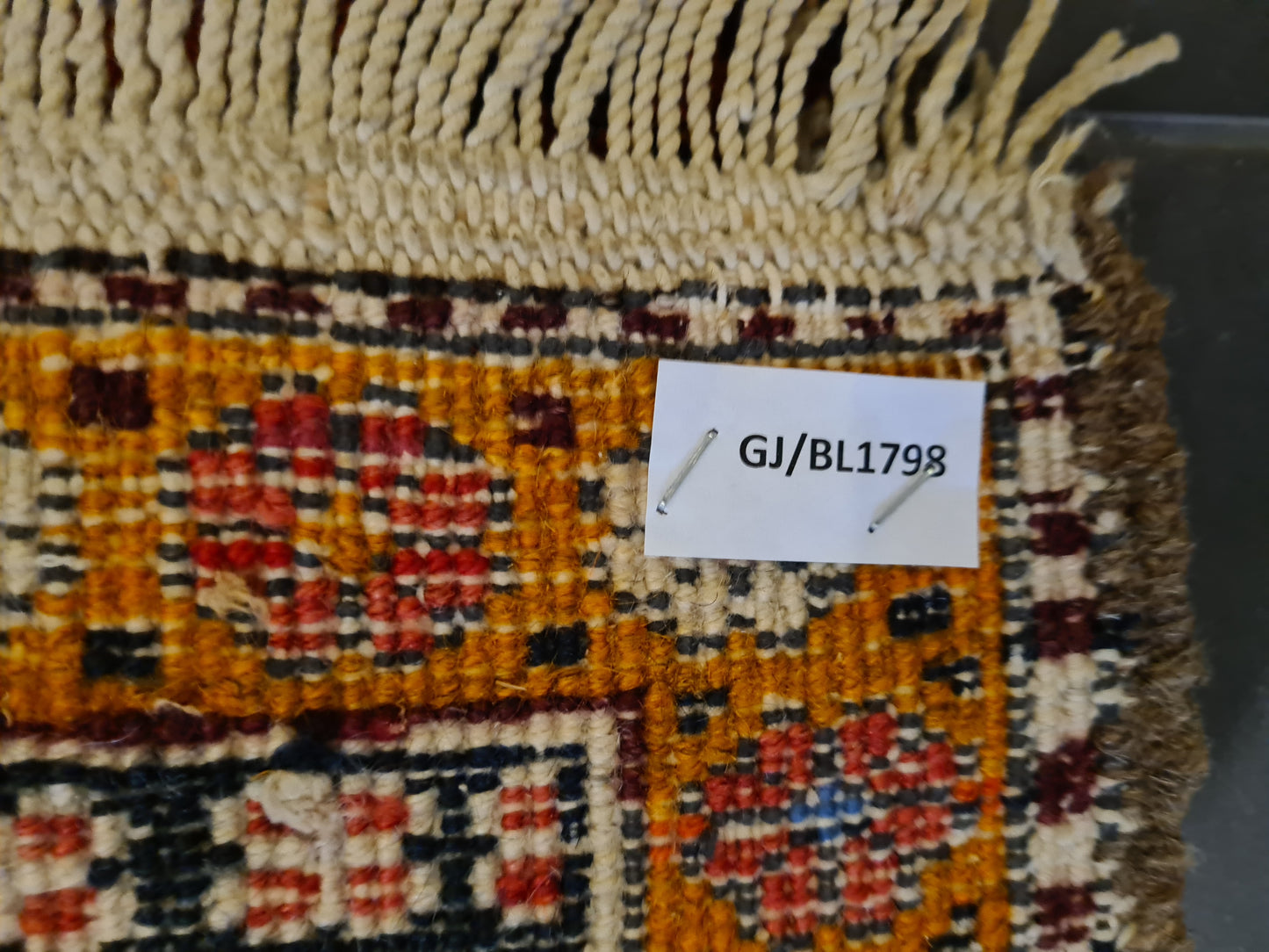 Perserteppich Orientteppich Handgeknüpfter Teppich Heris antik 210x116cm