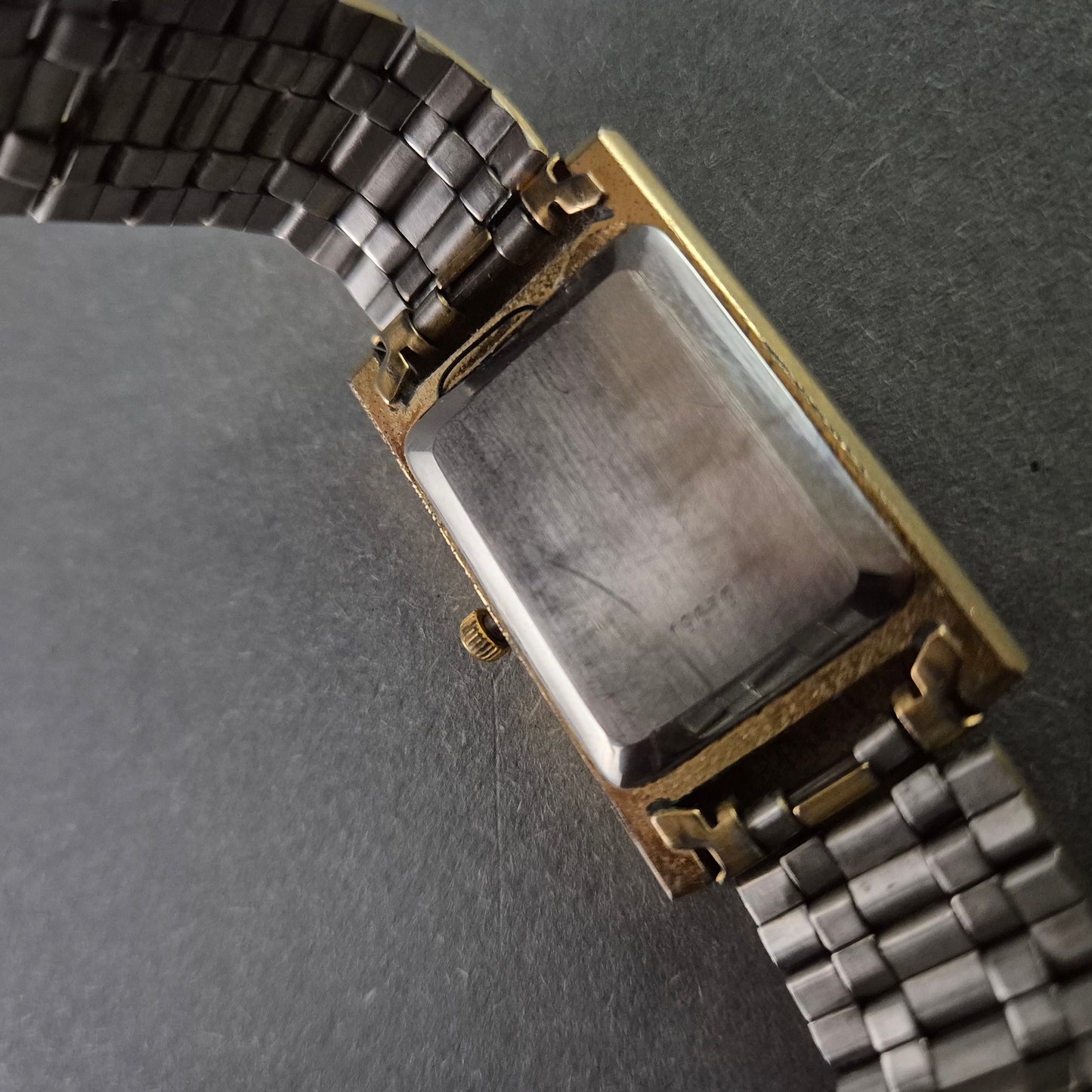 Elegante OSCO TIME Damenarmbanduhr – Klassisches Design mit römischen Ziffern