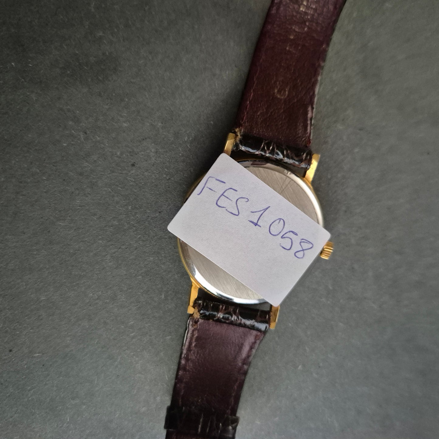 Elegante Glashütte Herrenarmbanduhr – Klassisches Design mit 17 Rubinen