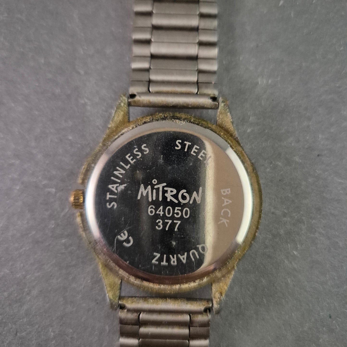 Elegante Vintage-Herrenuhr von Mitron – Zeitloses Design