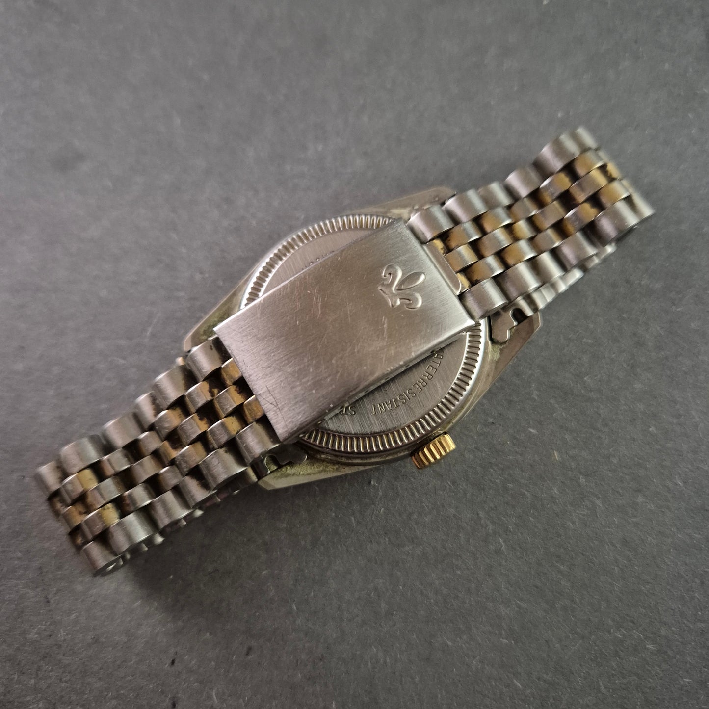 Elegante Royal Calendar Herrenuhr – Klassischer Stil mit Zweifarben-Design