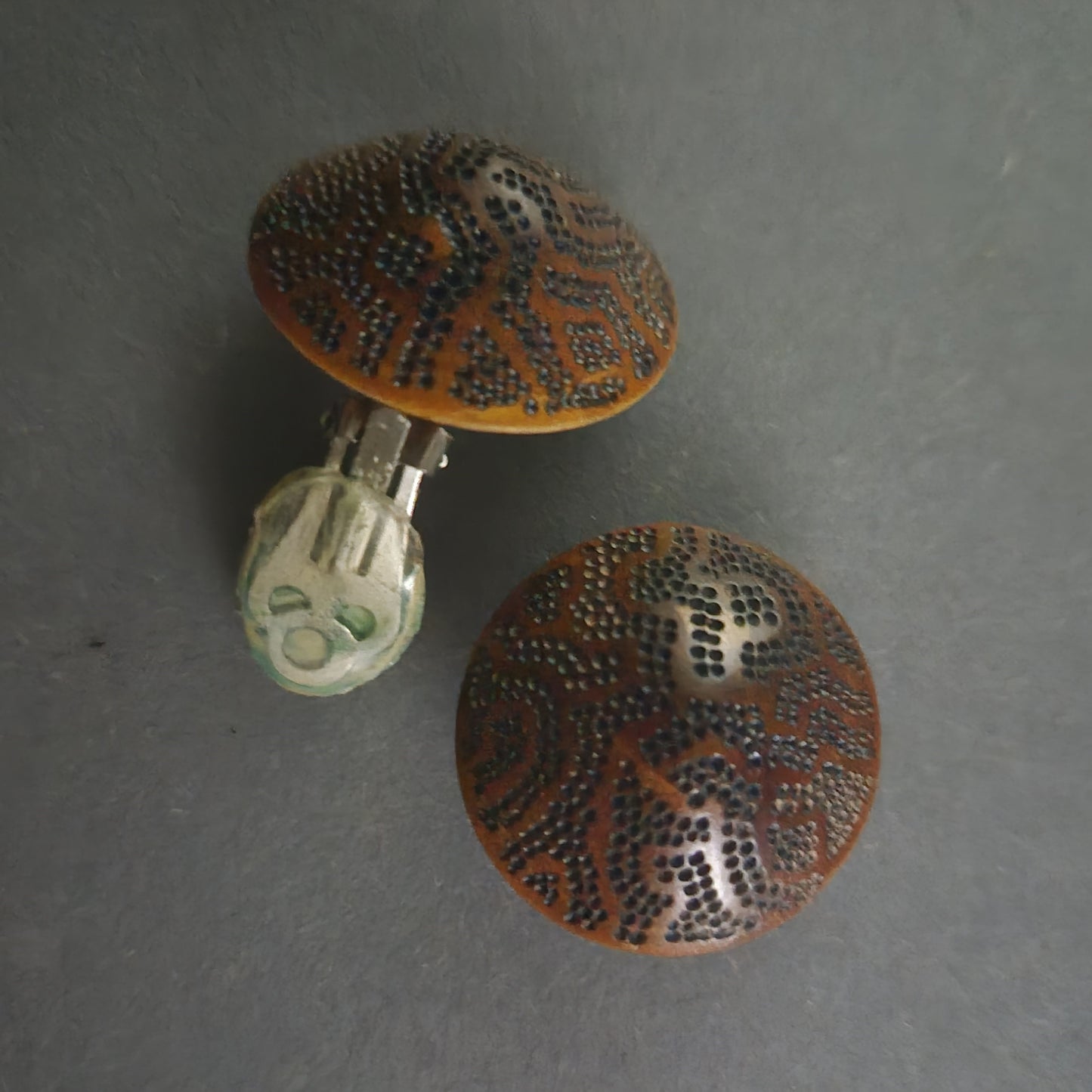 Manschettenknöpfe mit kunstvoller Gravur