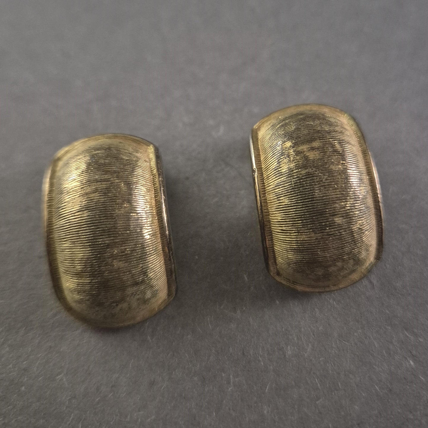 Christian Dior Vintage-Ohrringe – Vergoldete Designer-Clips aus Deutschland