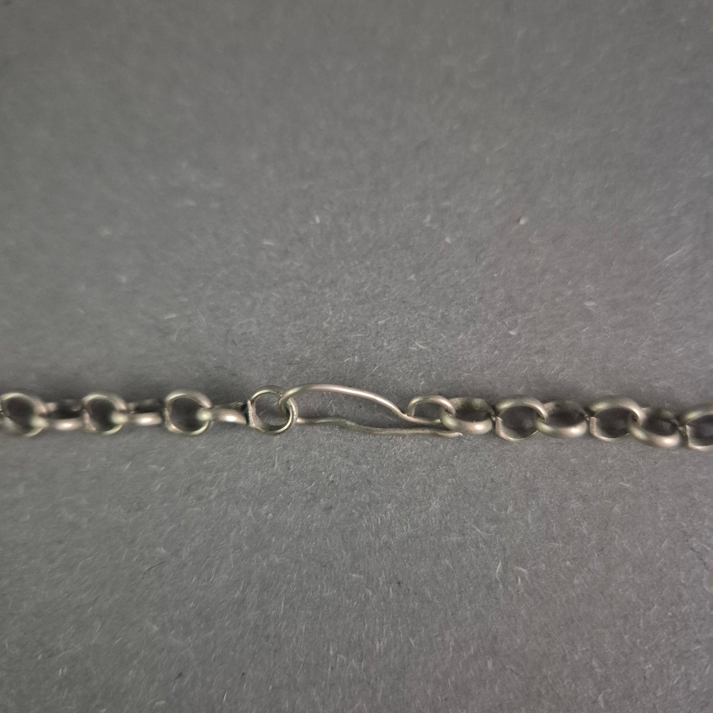 Antike marokkanische Silberkette – Handgefertigtes Nomaden-Schmuckstück