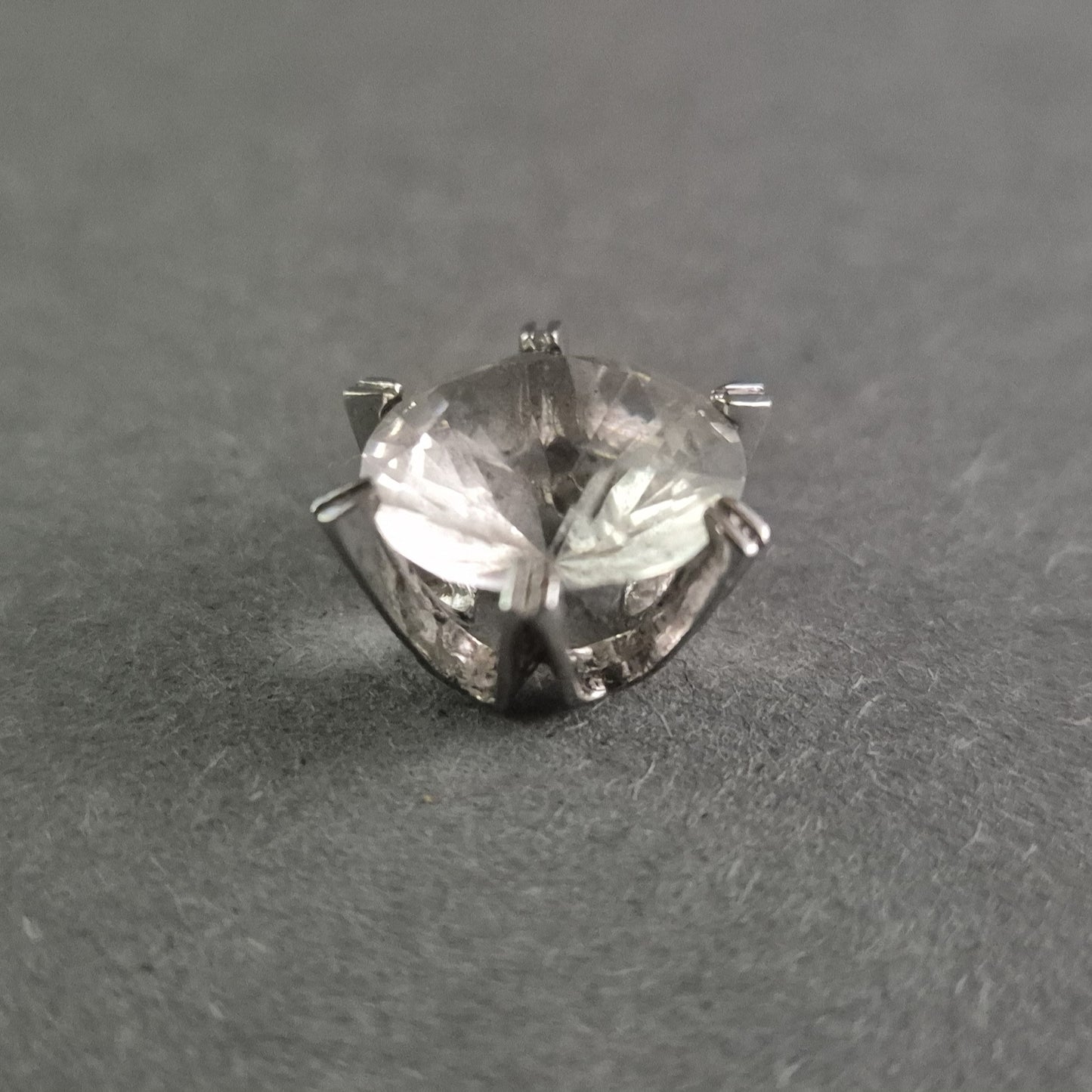 925 Silber Anhänger mit facettiertem Kristall – Eleganz im Stern-Design