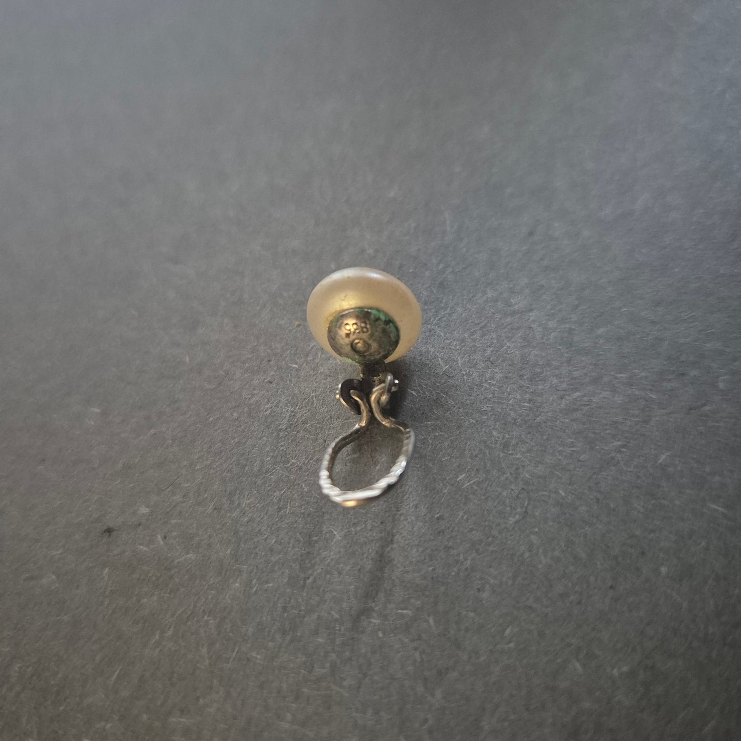 Vintage Clip-Ohrringe mit Perlmutt – Klassische Eleganz im Retro-Stil