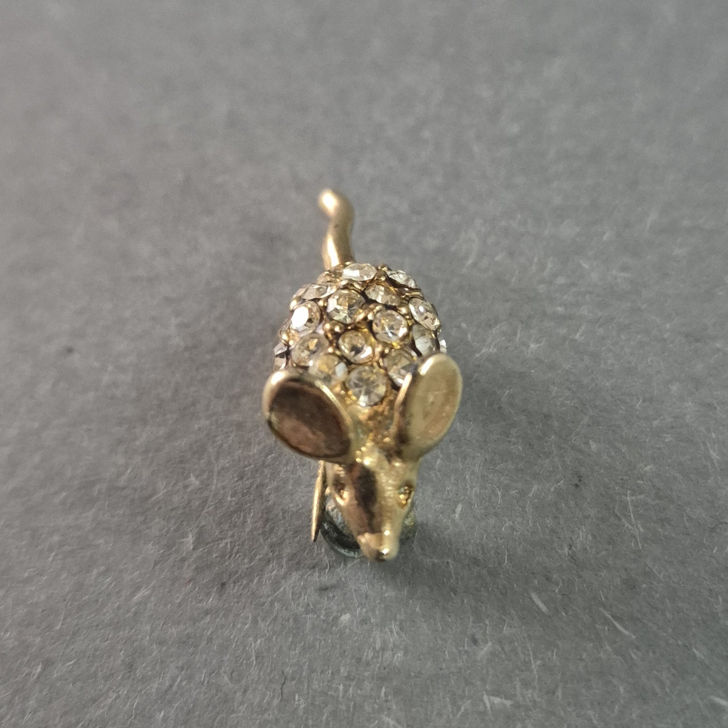 Vintage Mäuse-Brosche mit Strasssteinen – Eleganter Retro-Charme