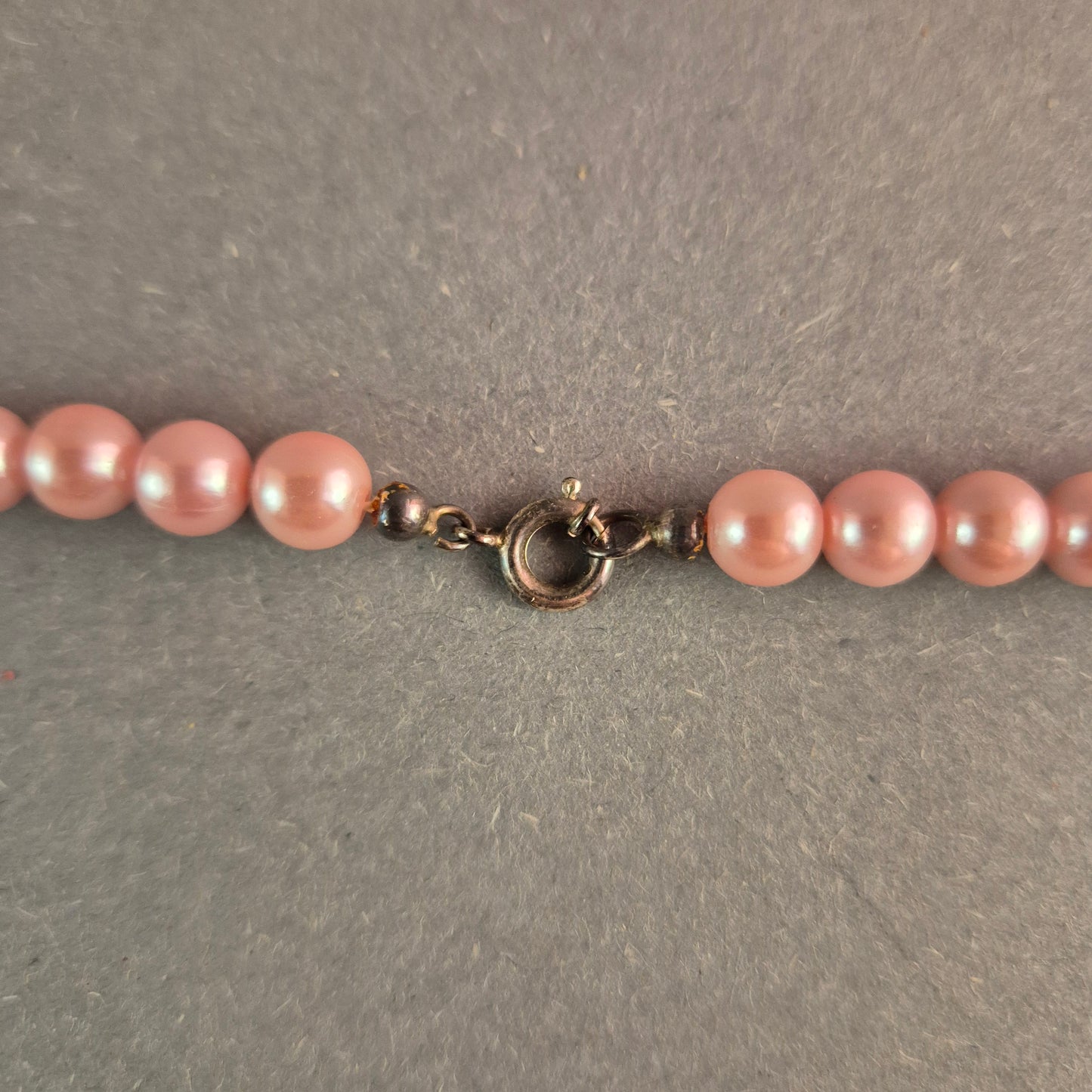 Vintage Korallen-Perlenkette – Exotische Eleganz mit natürlichem Charme