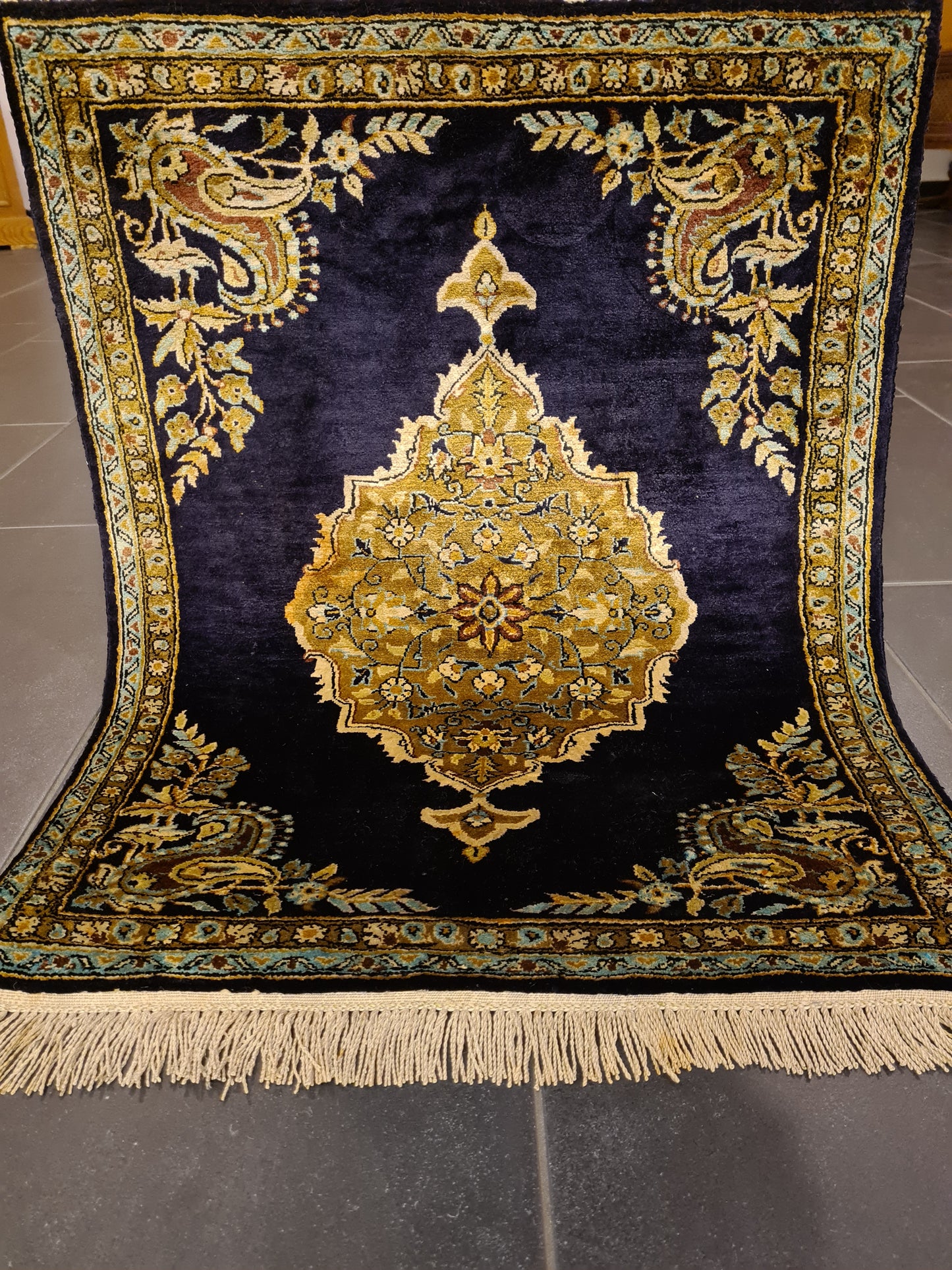 Perserteppich Seidenteppich Handgeknüpfter Teppich Ghoum 80x56cm