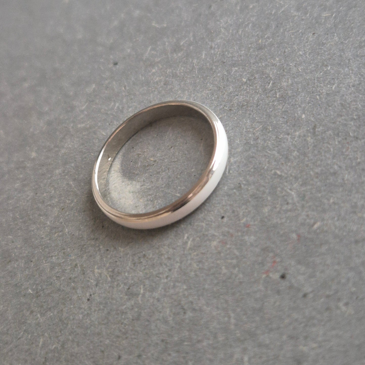 Schlichter Silberring – Klassischer Bandring im zeitlosen Design