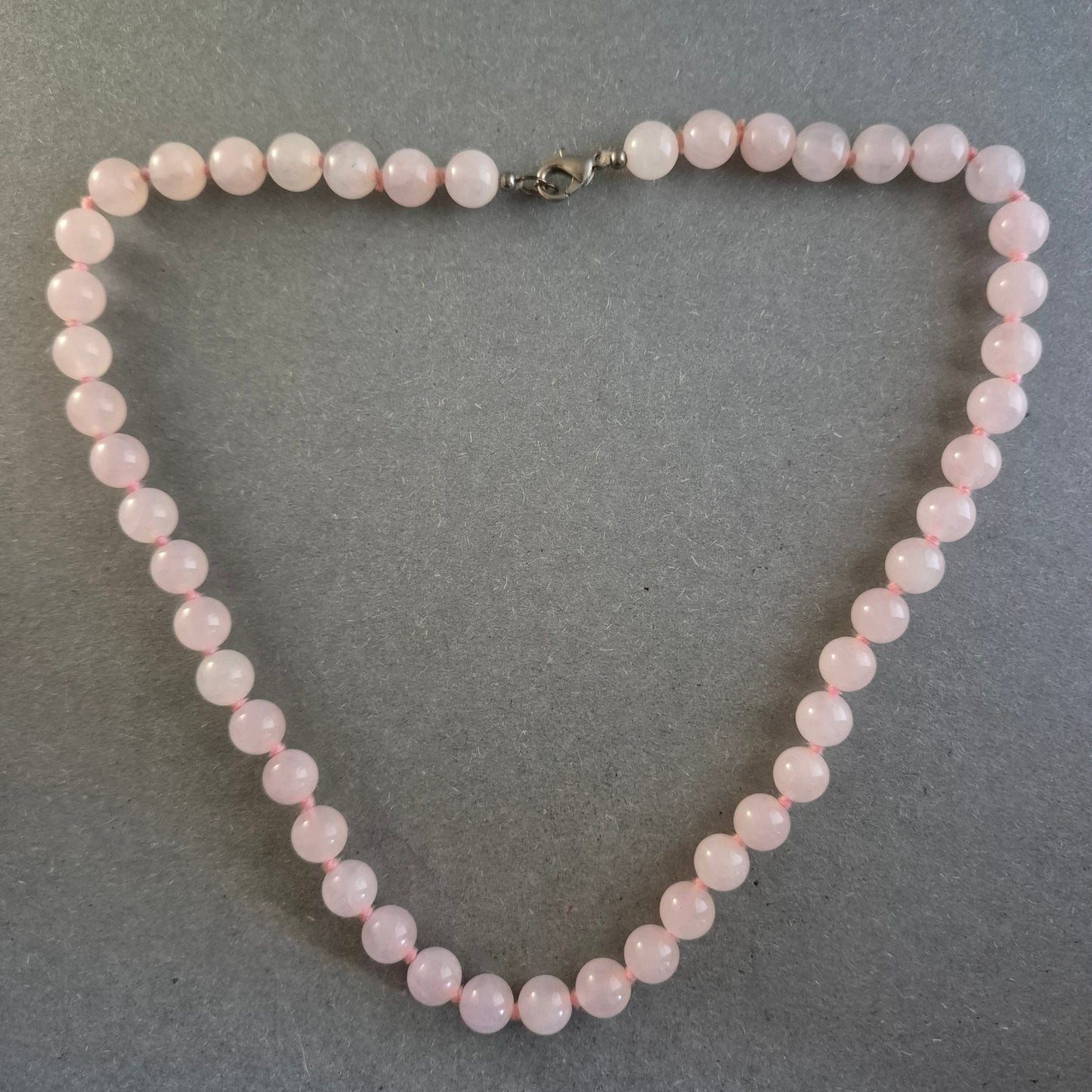 Rosenquarz-Kette – Sanfte Eleganz in zartem Rosa