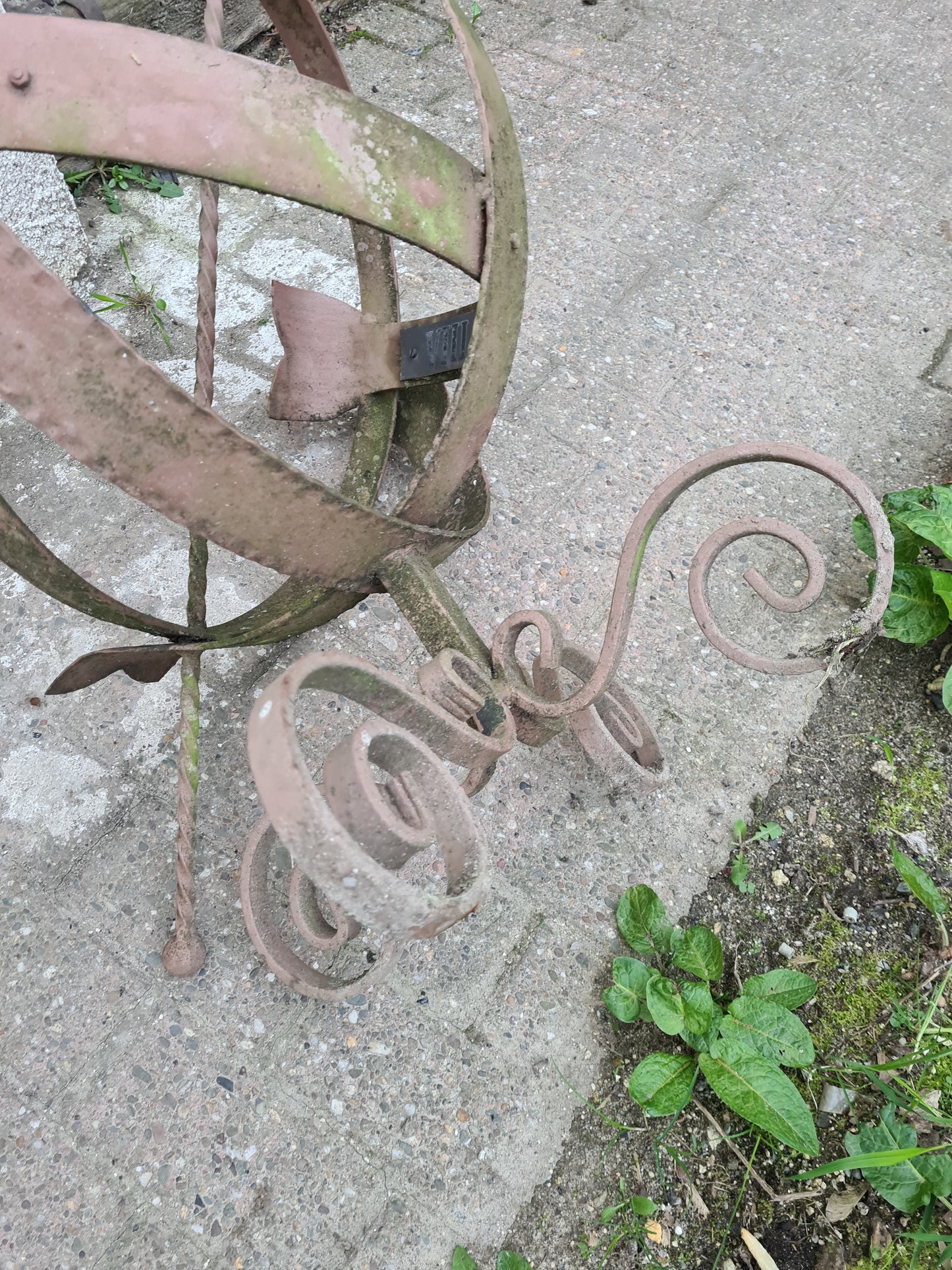 Sonnenuhr Uhr aus Metall Schmiedeeisen Wetterfest Antik 85cm