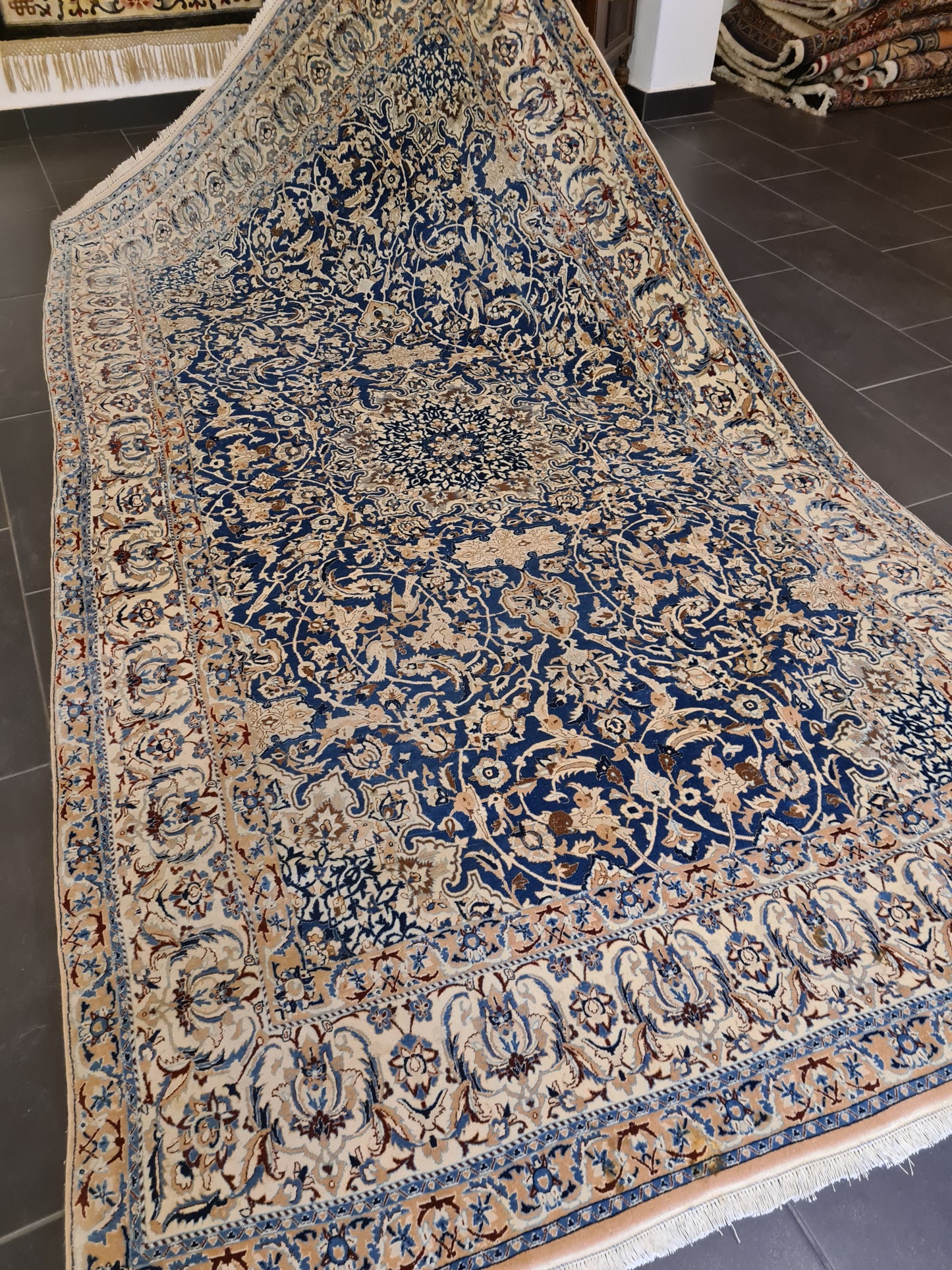 Seidenteppich Perserteppich Handgeknüpfter Teppich Nain 270x155cm