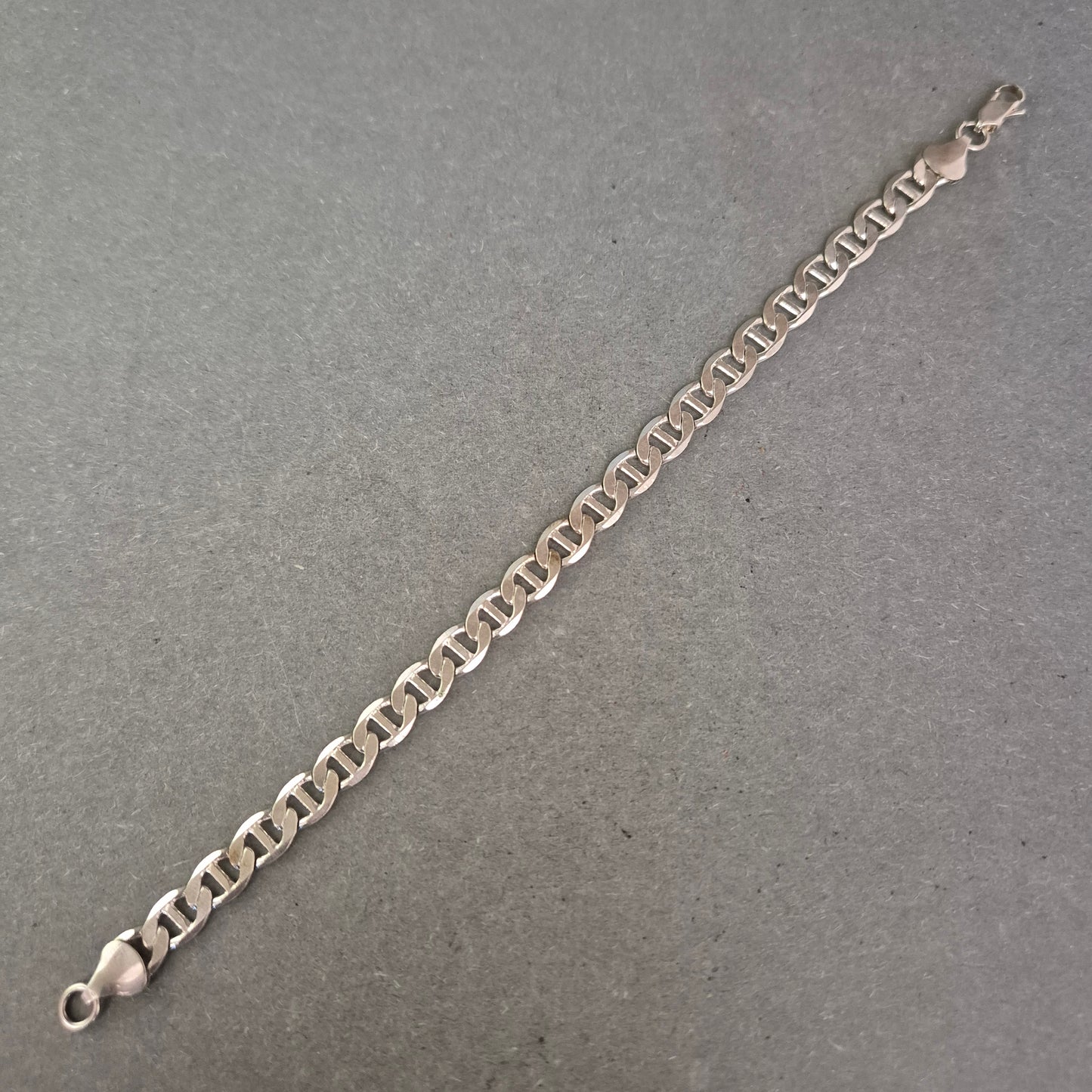 Massives Silberarmband für Herren – Klassisches Flachpanzer-Design