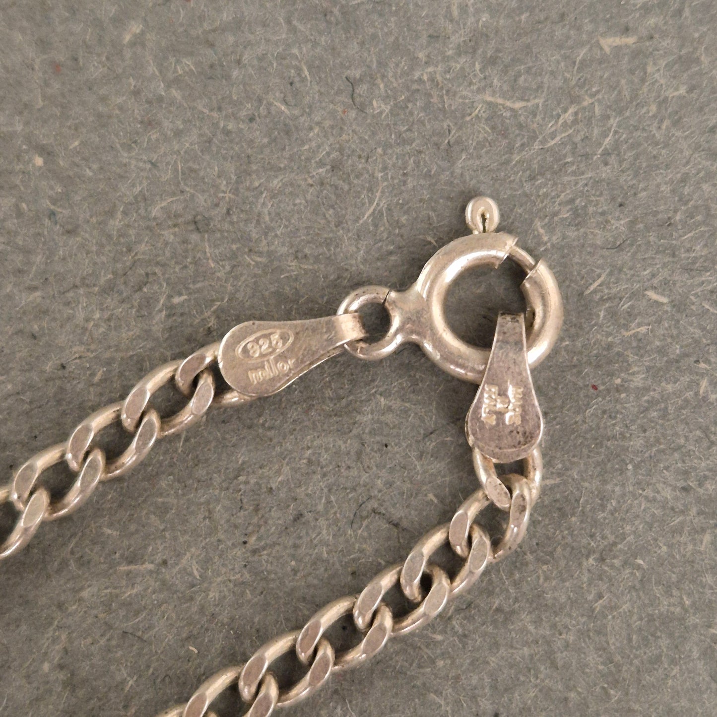 Feines Silberarmband 925 – Klassisches Flachpanzerdesign für Damen