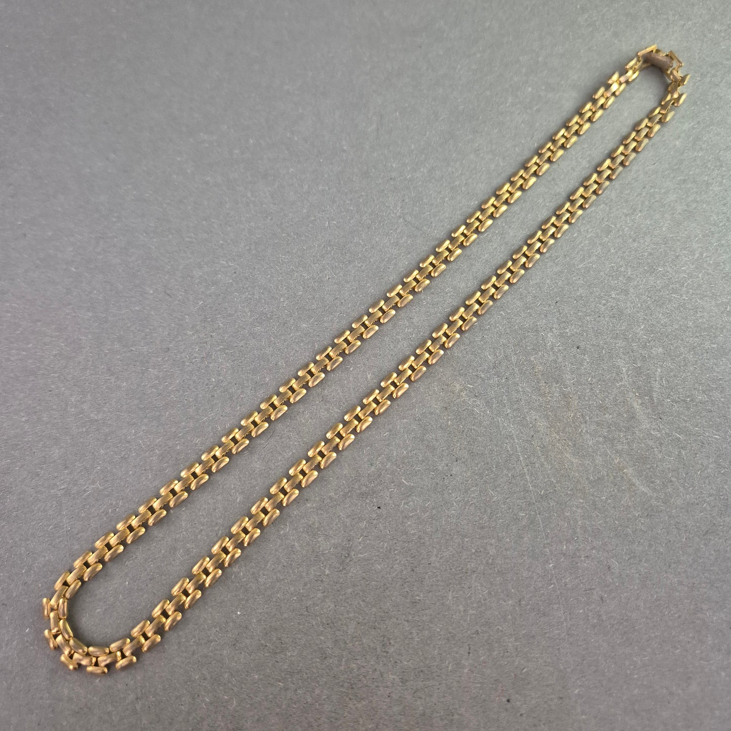 Vintage Halskette im Panzerketten-Stil – Goldfarbener Klassiker