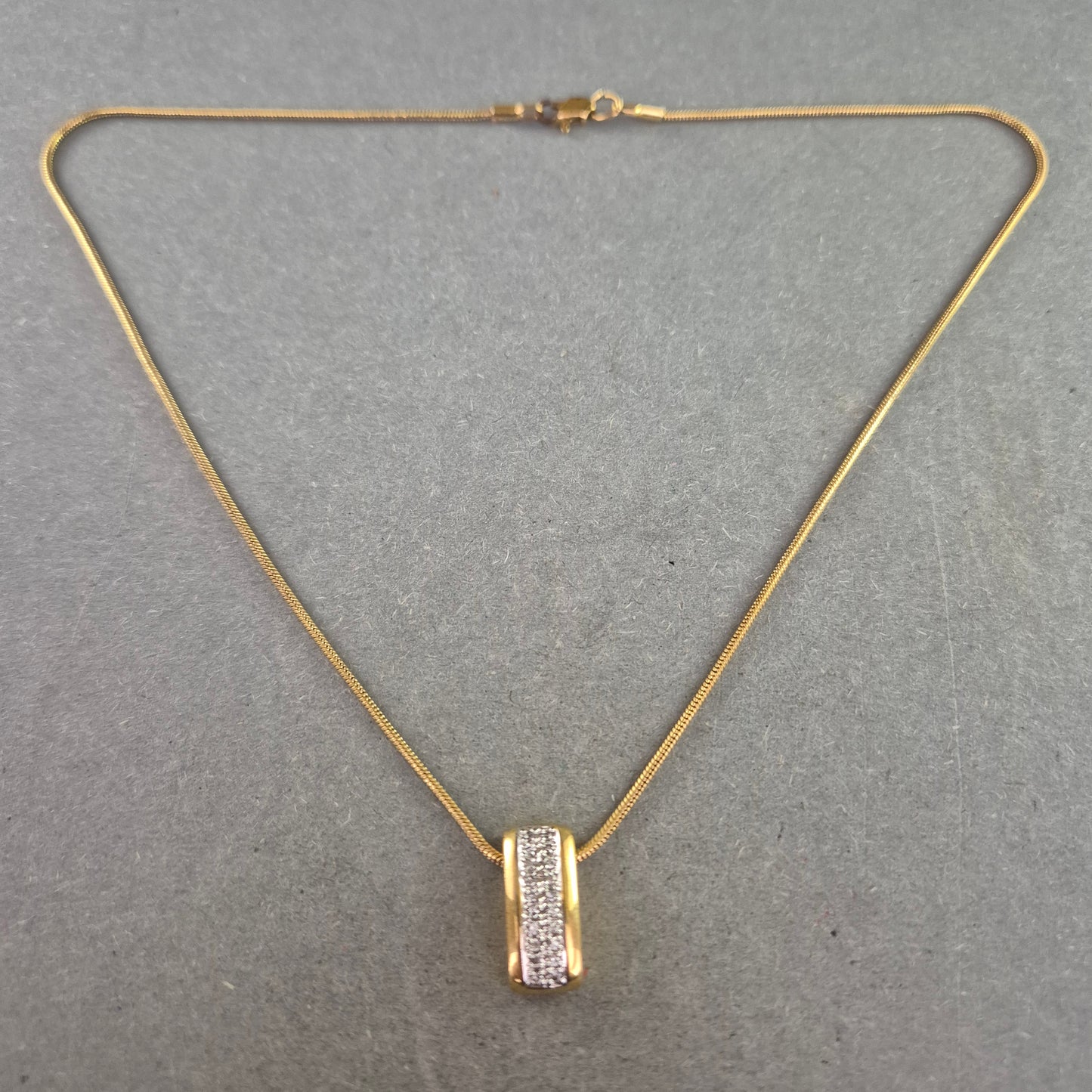 Elegante Vintage-Kette mit Zirkonia-Anhänger – Goldoptik & Glanz