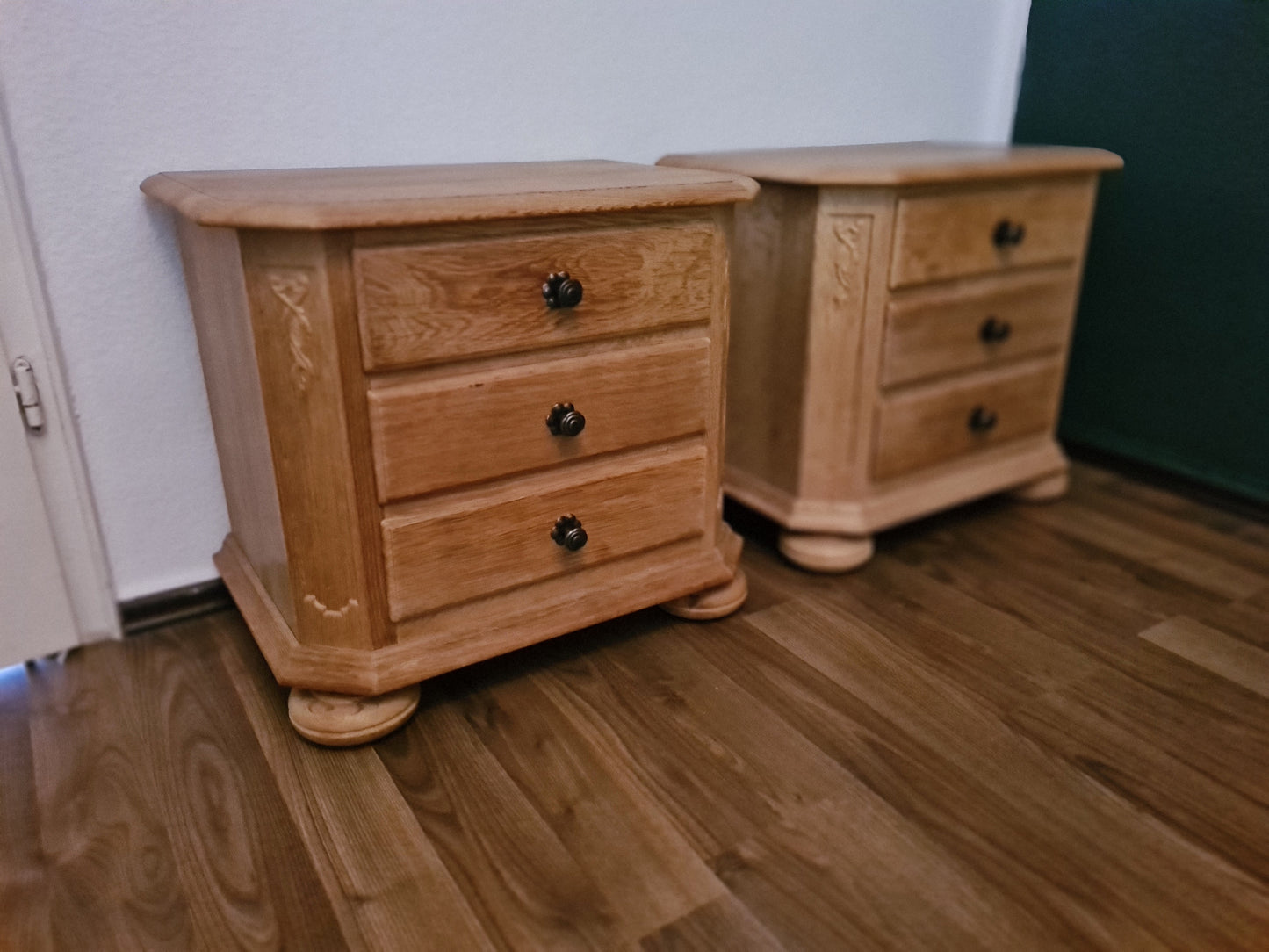 2 Stück Nachttisch Nachtschränkchen massiv Holz Landhaus 55x60cm