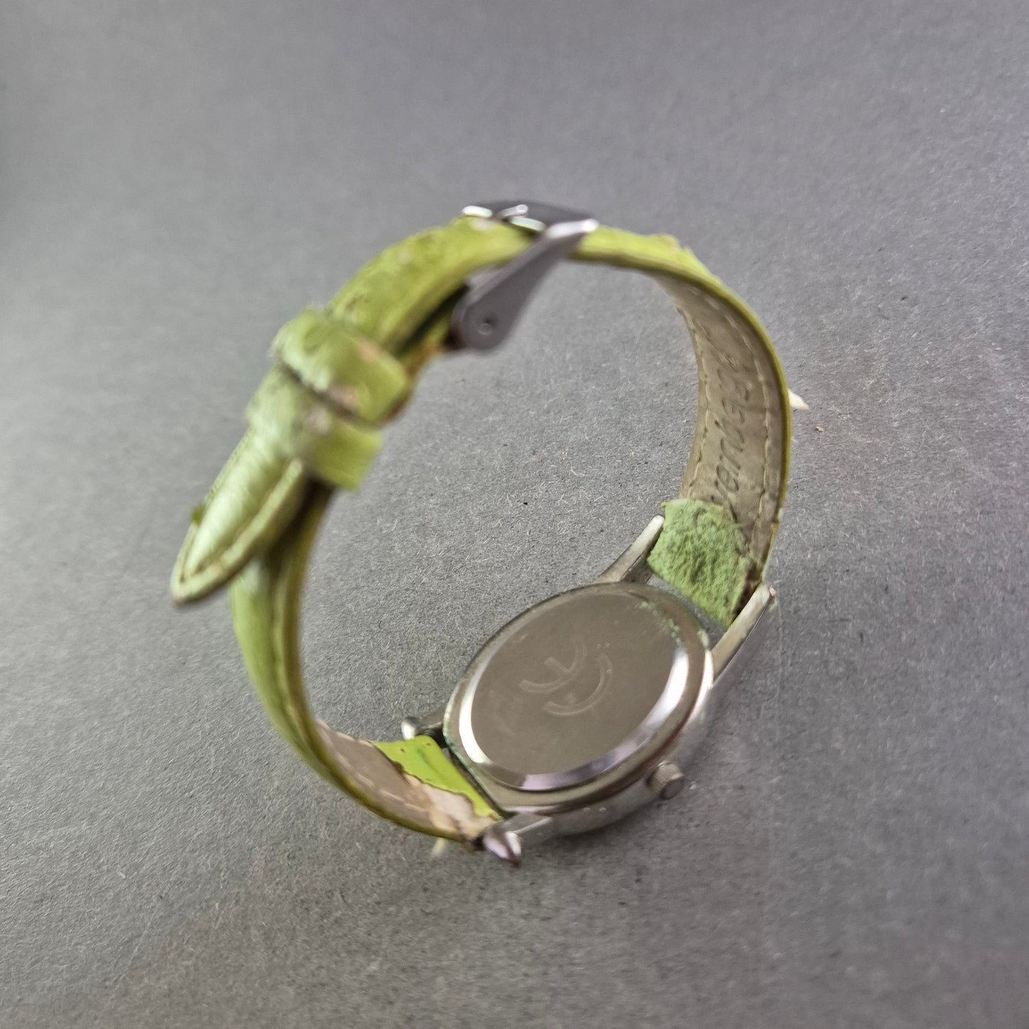 Weinberger Damen Uhr – Türkisblaues Zifferblatt mit grünem Lederband