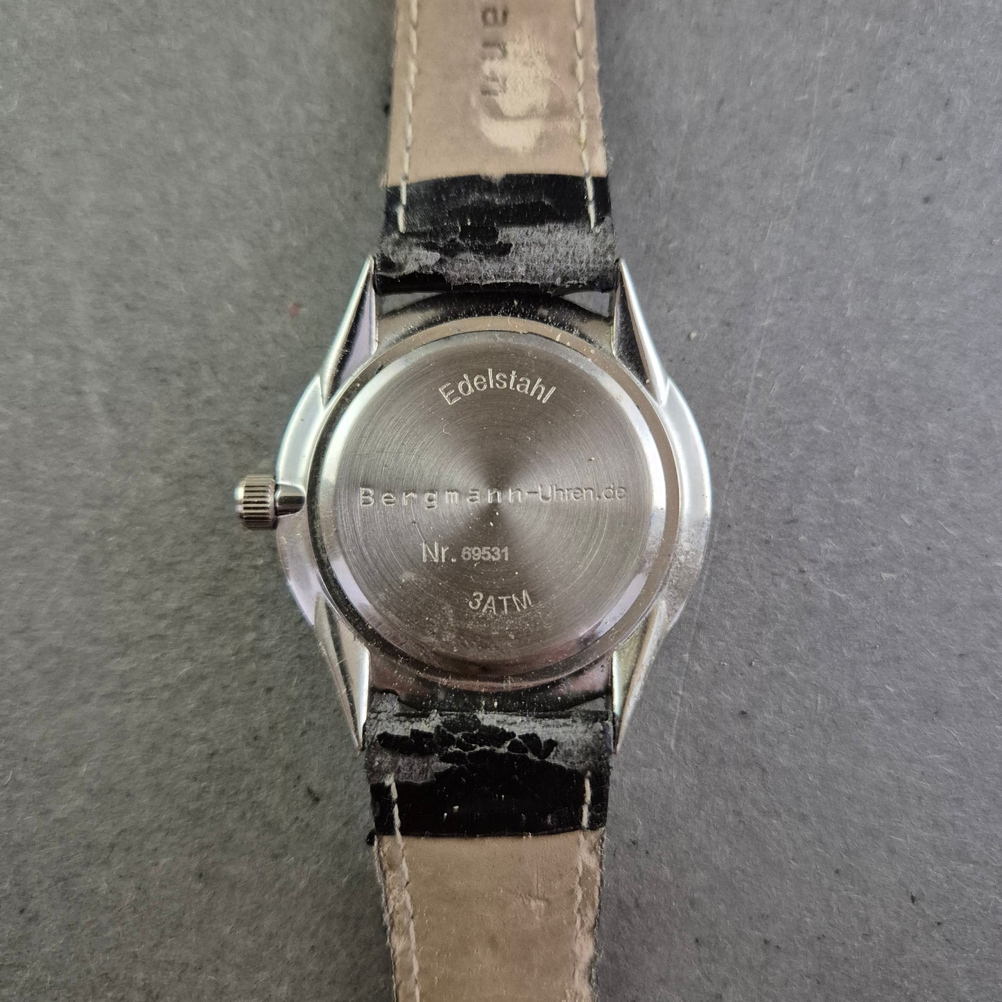 Bergmann Herren Uhr – Schwarzes Zifferblatt mit Datumsanzeige
