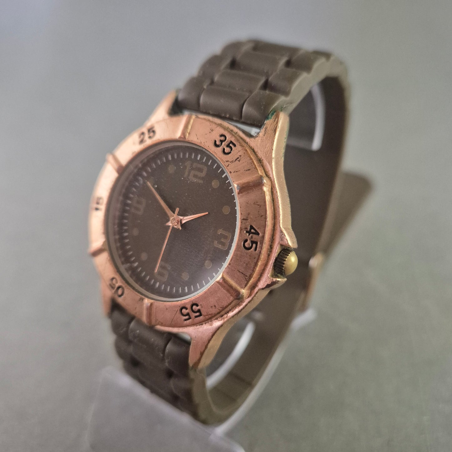 LBVYR Herrenarmband Uhr – Robustes Design mit sportlichem Charakter