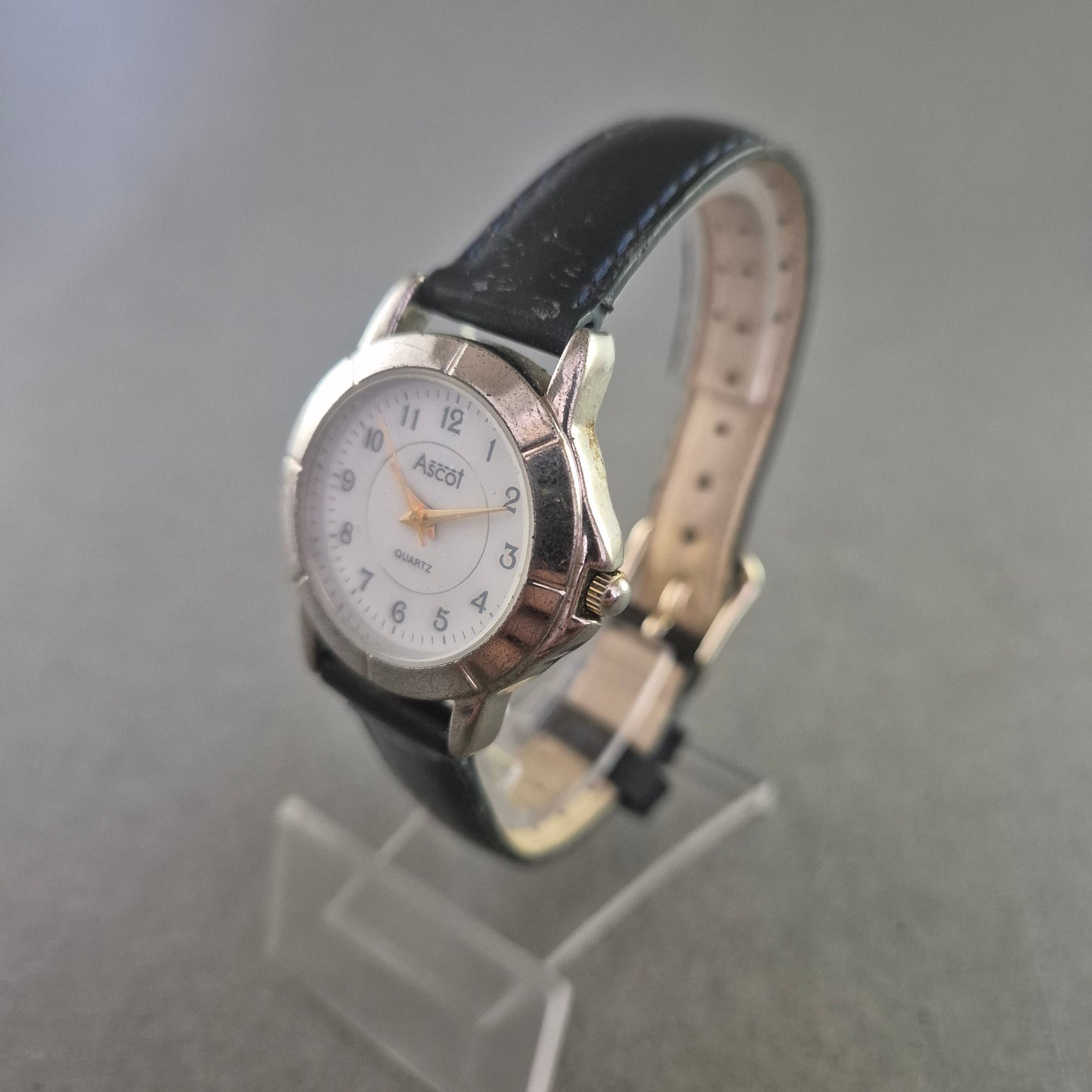 Ascot Herrenarmband Uhr – Klassischer Look mit weißem Zifferblatt