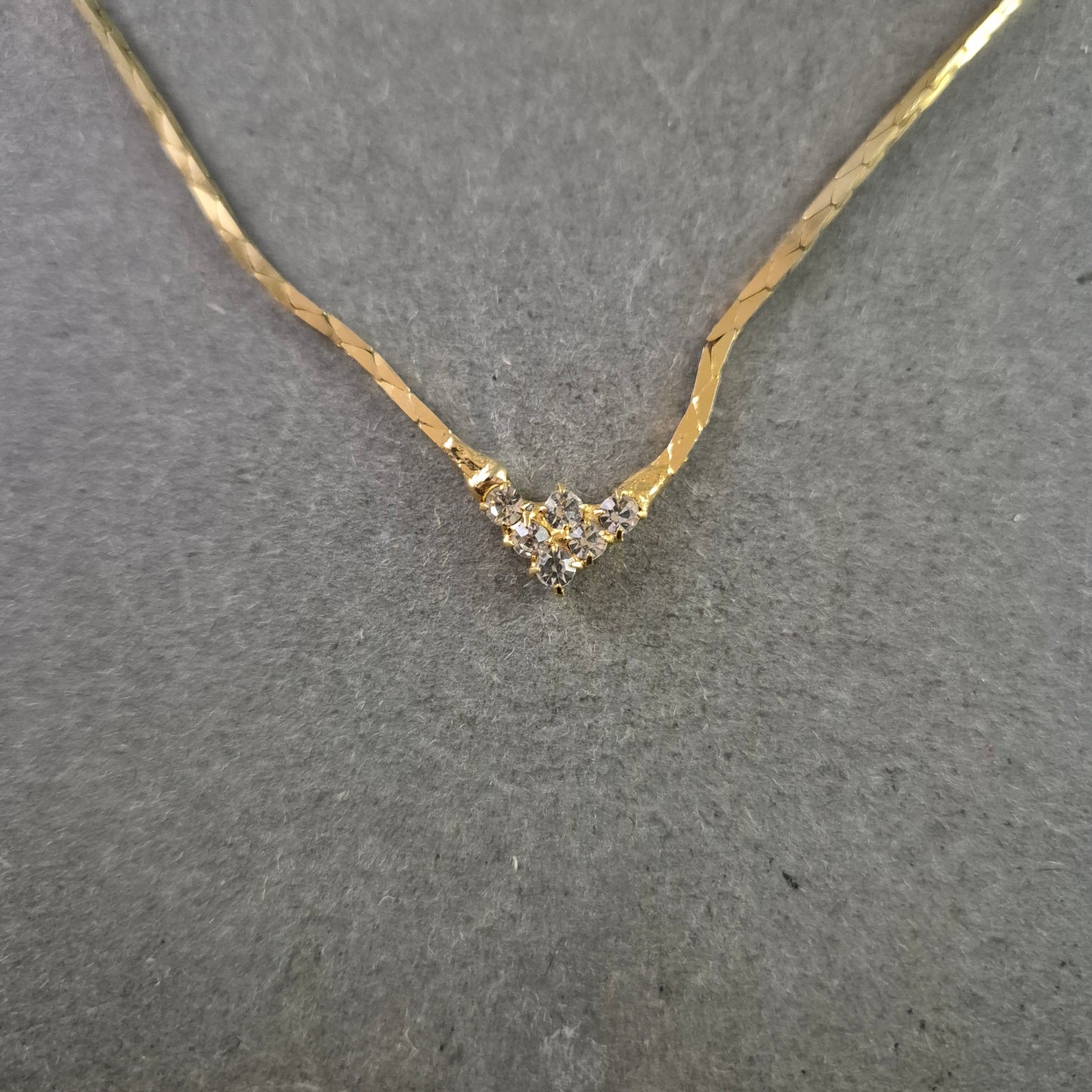 Zarte vergoldete Damen Halskette mit Strass-Element