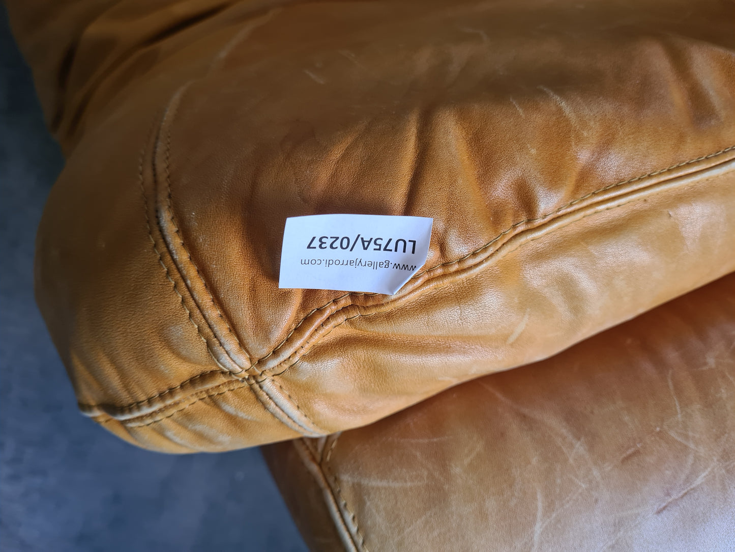 2x Vintage Lounge Sessel + Hocker Leder 1970er 80x100cm