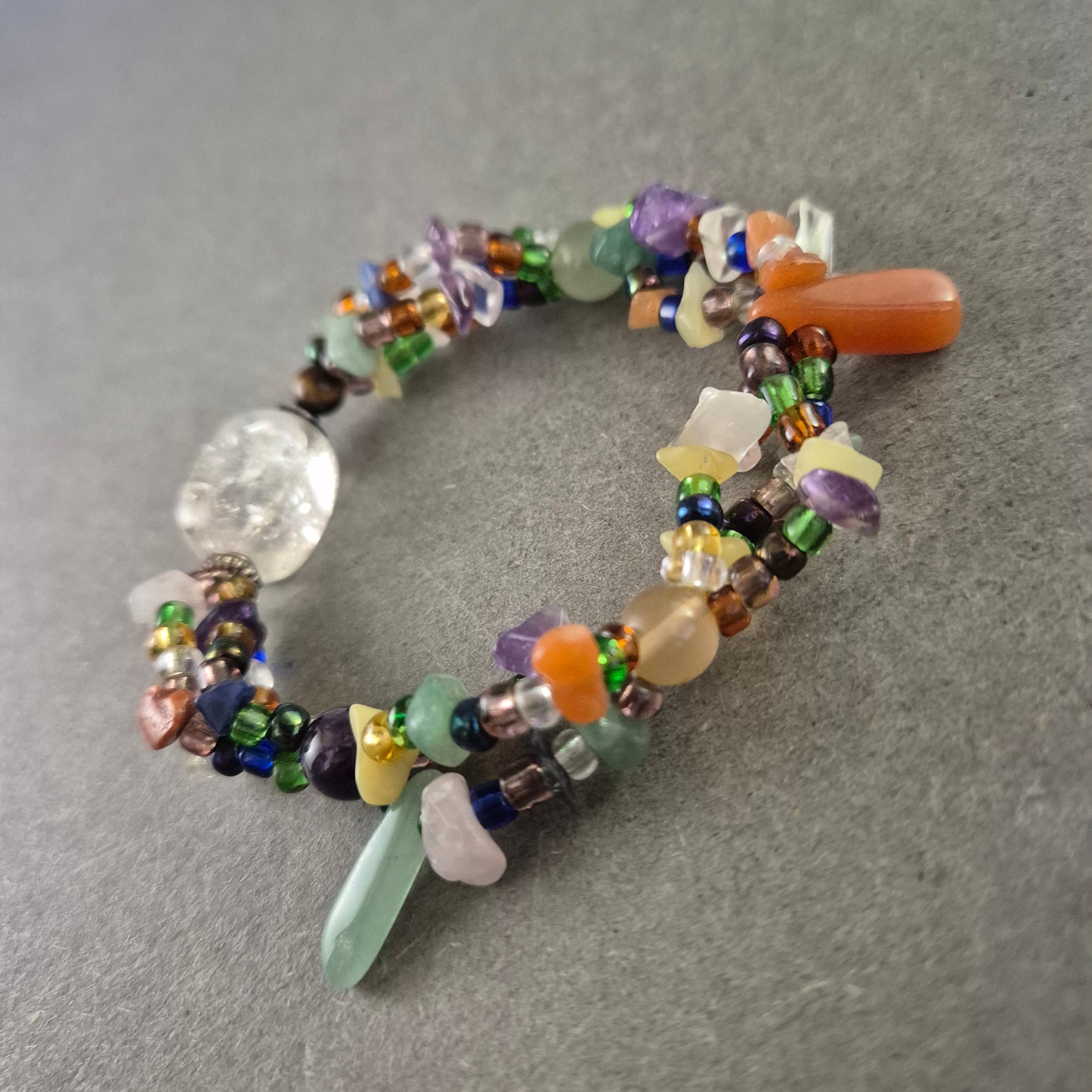 Buntes Edelstein Armband – Farbenfroher Boho-Look mit Natursteinen