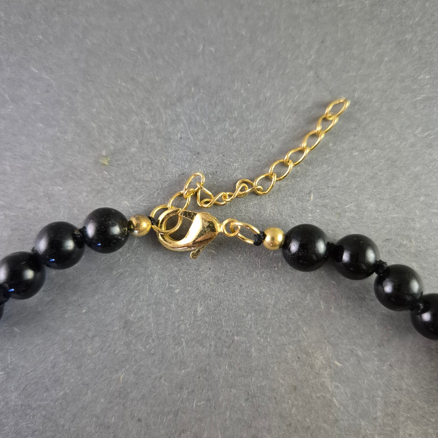 Elegante schwarze Halskette aus Onyx