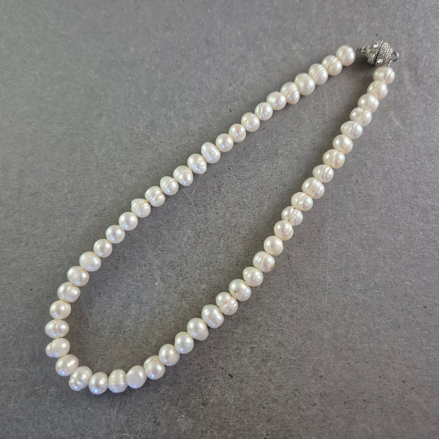 Klassische Perlen Halskette – Eleganter Schmuck für zeitlose Auftritte